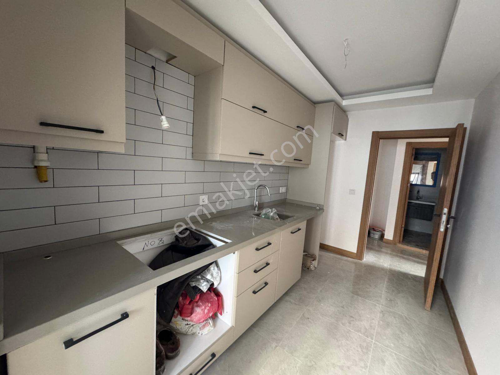 Bandırma Mavi Emlaktan Yeni Mahallede 2+0 Satılık Daire — fotoğraf 3