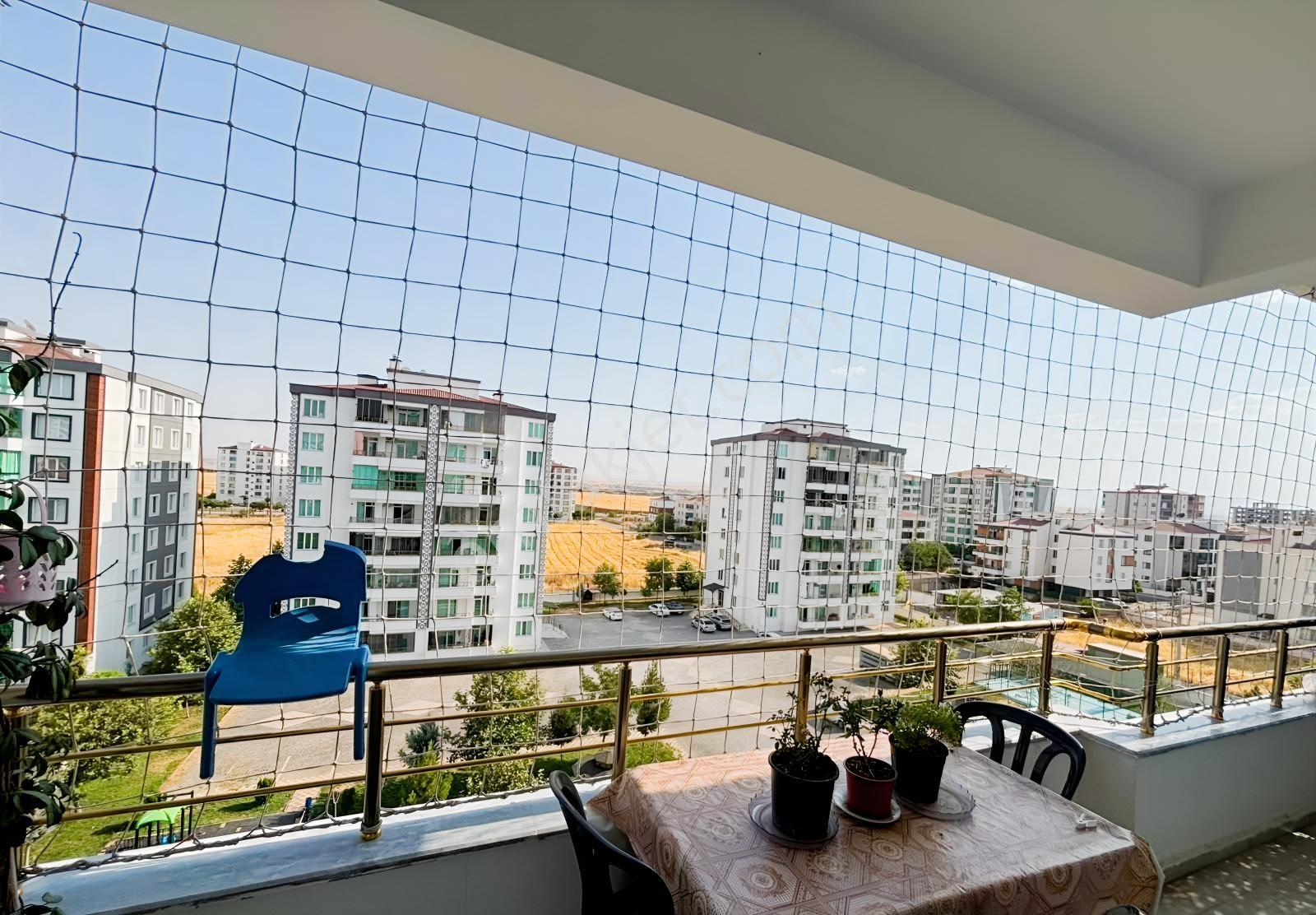 Cg Bağcılar Gökuşağı Villaları Arkası Acil Satılık 2+1 Daire — fotoğraf 11