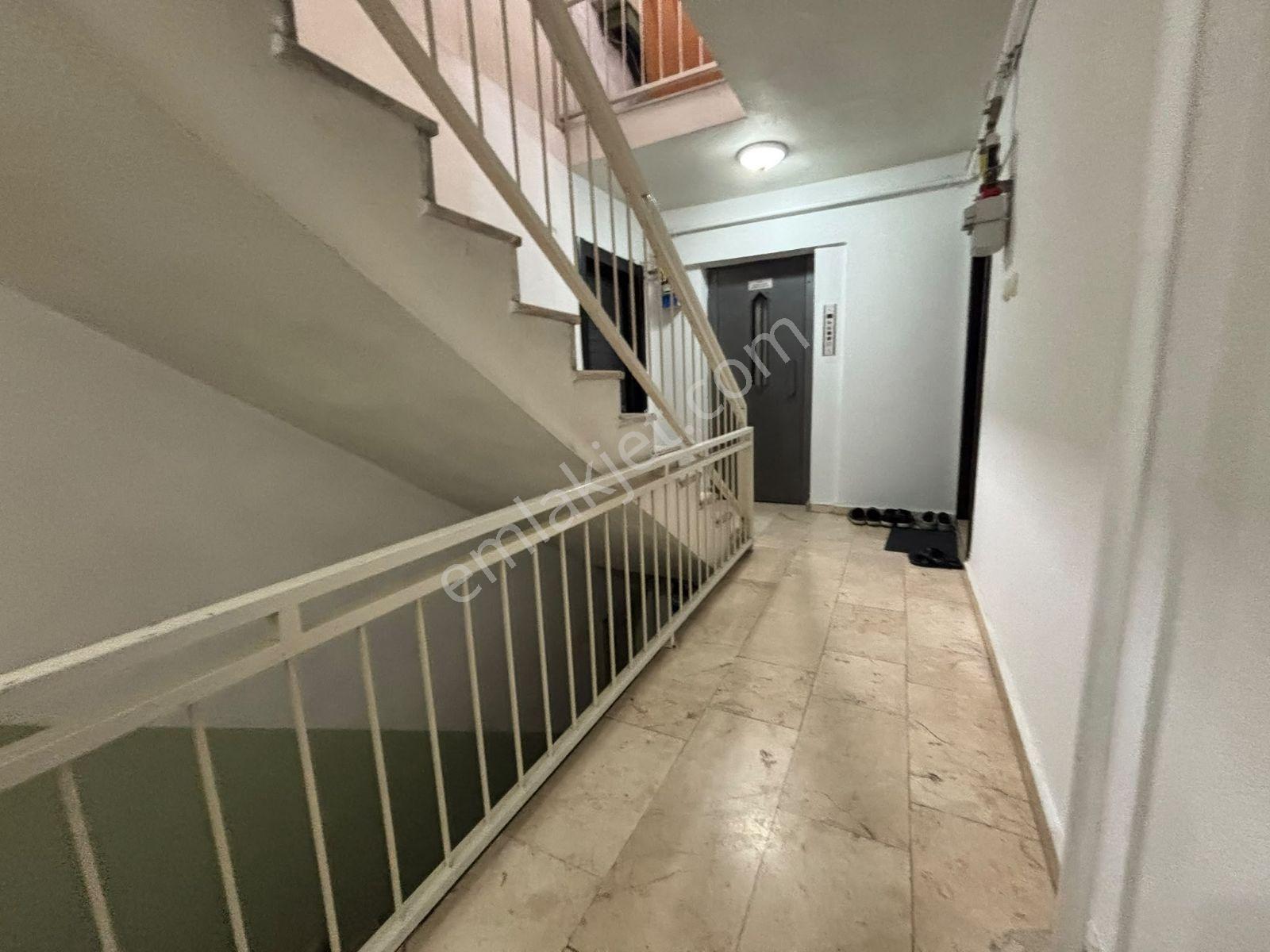 Nilüfer Fethiye Merkezde 130 M² Geniş 3+1 | 3 Balkonlu — fotoğraf 3