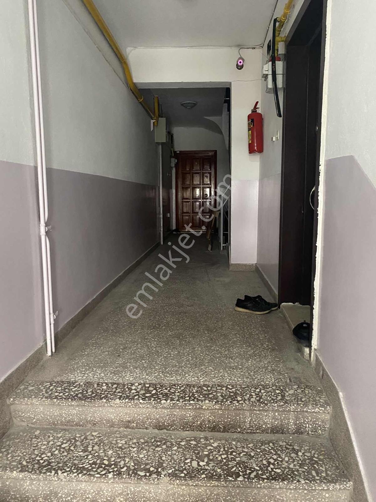 Vişnelik Mah İş Bankası Arası Satılık 3+1 Daire — fotoğraf 6