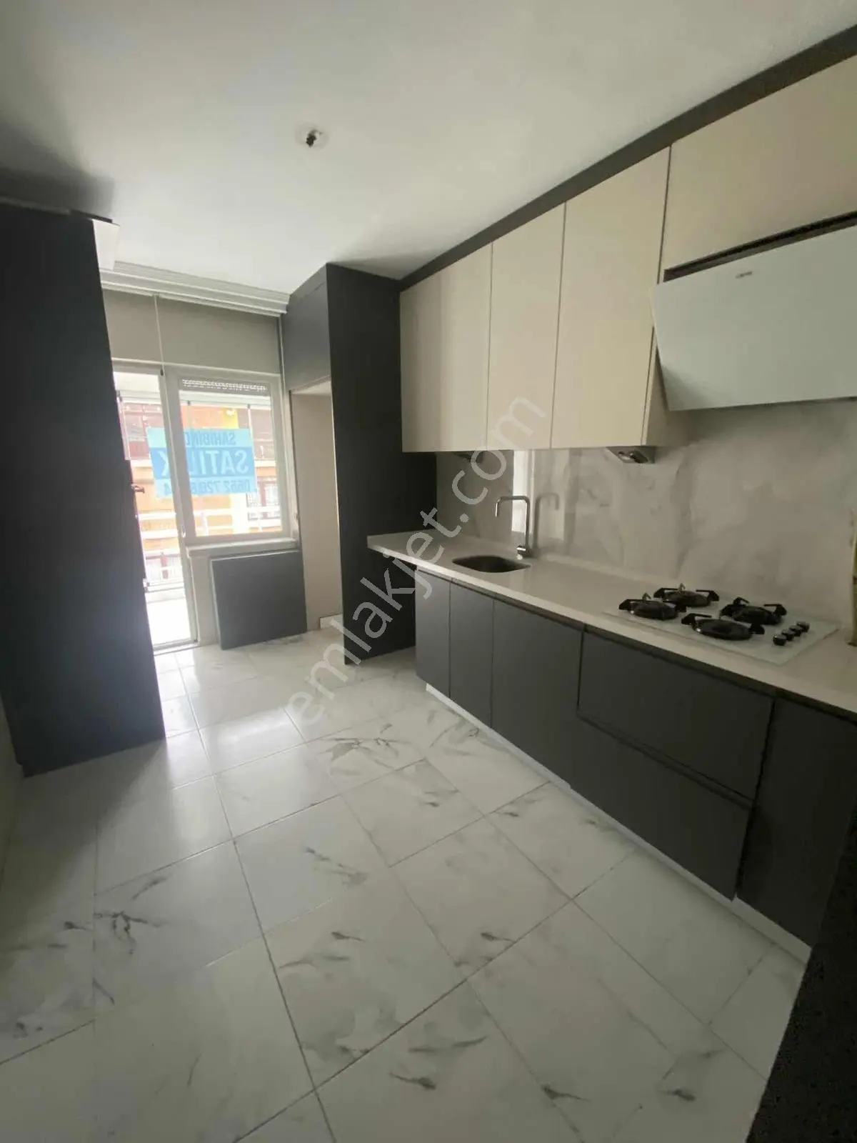 Vişnelik Mah İş Bankası Arası Satılık 3+1 Daire — fotoğraf 11