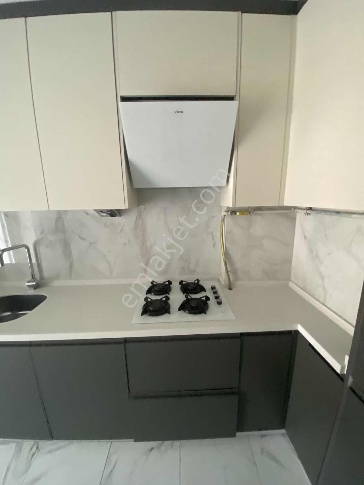 Vişnelik Mah İş Bankası Arası Satılık 3+1 Daire — fotoğraf 14