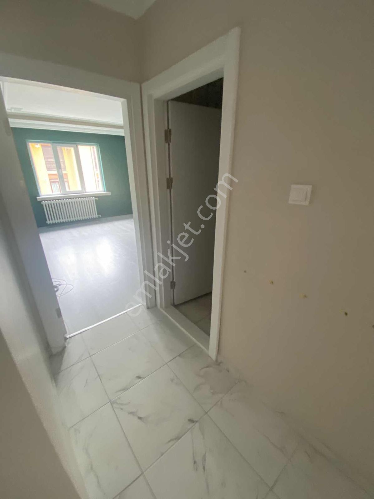 Vişnelik Mah İş Bankası Arası Satılık 3+1 Daire — fotoğraf 17
