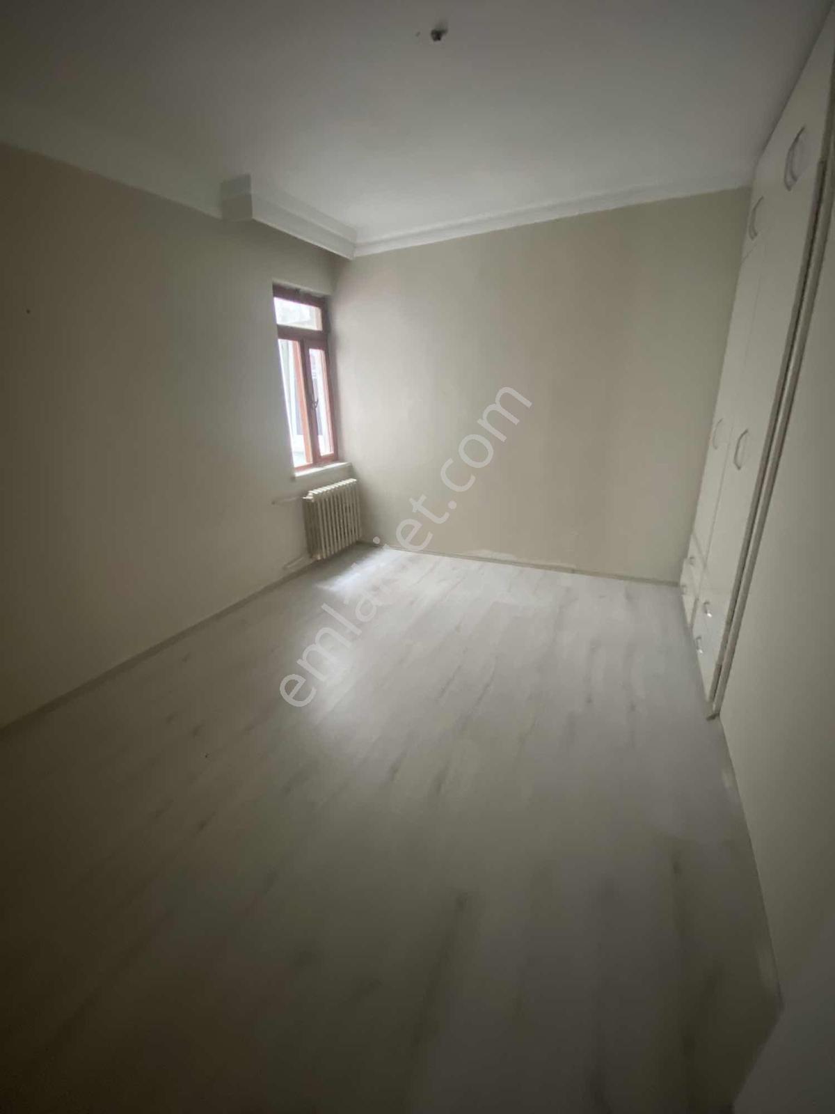 Vişnelik Mah İş Bankası Arası Satılık 3+1 Daire — fotoğraf 23