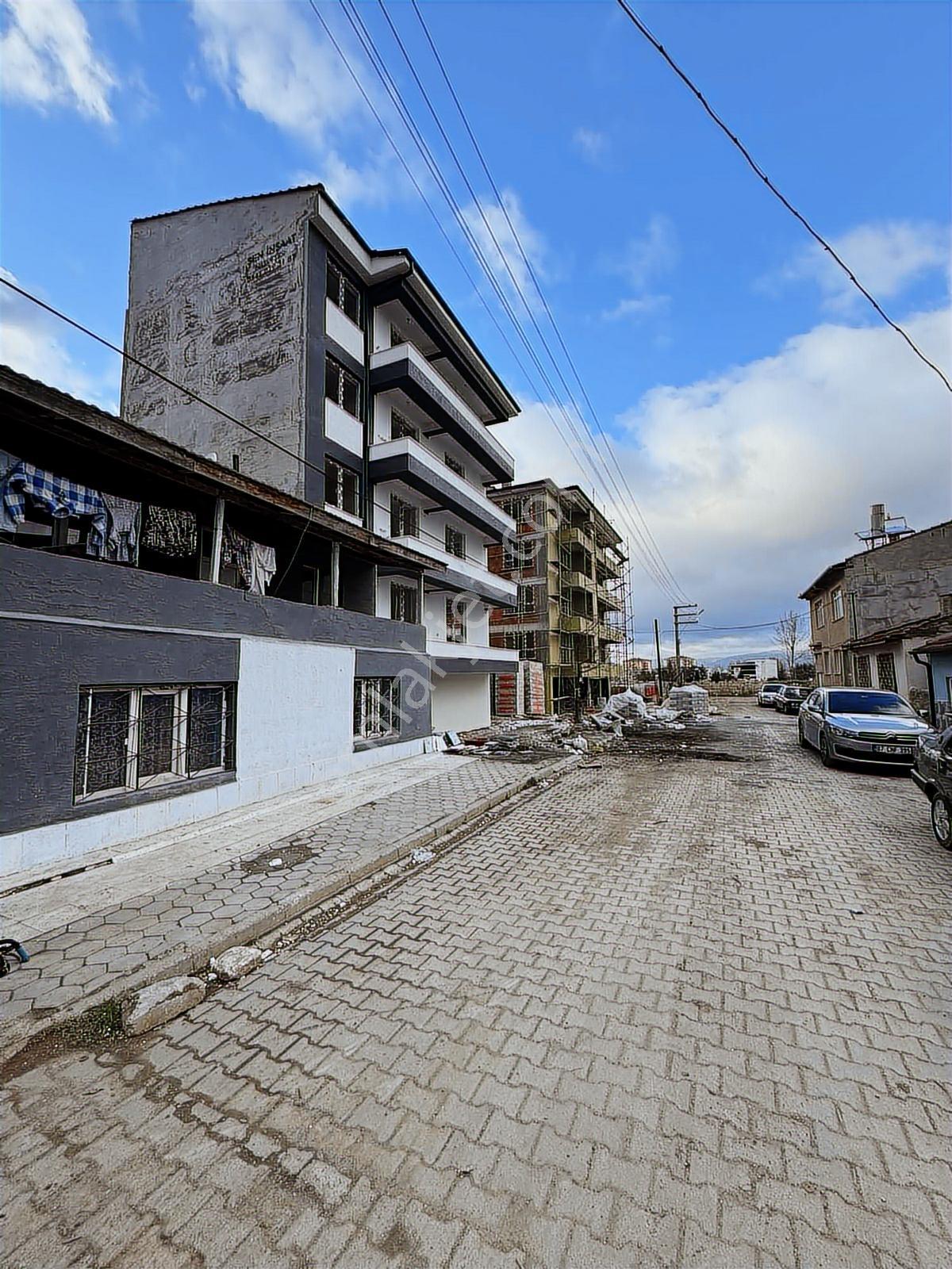 Ad-desticiler 71 Evler Şehir Hst Yakını 140 M2 Arsa Üzerinde Ev — fotoğraf 2