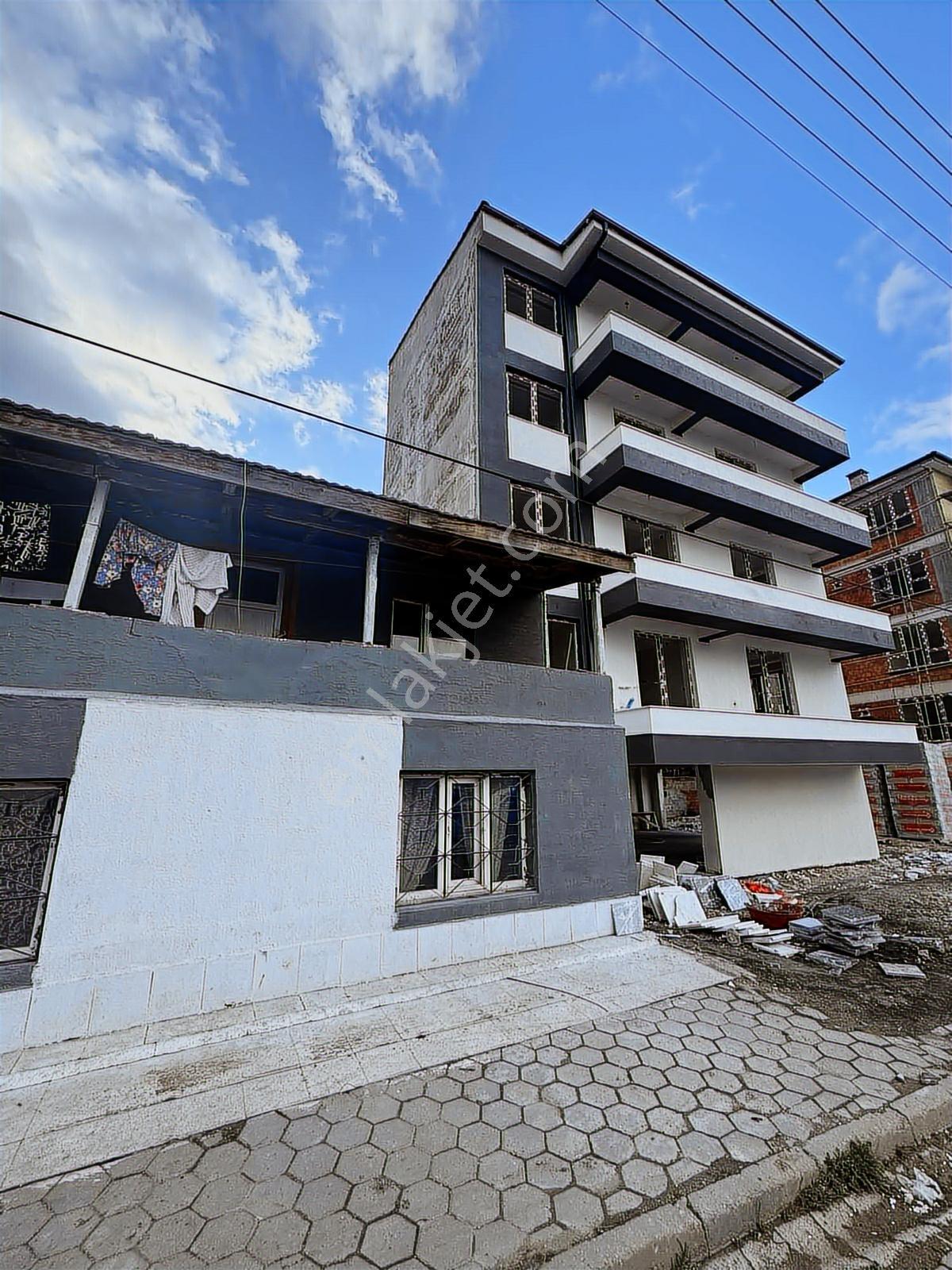 Ad-desticiler 71 Evler Şehir Hst Yakını 140 M2 Arsa Üzerinde Ev — fotoğraf 4