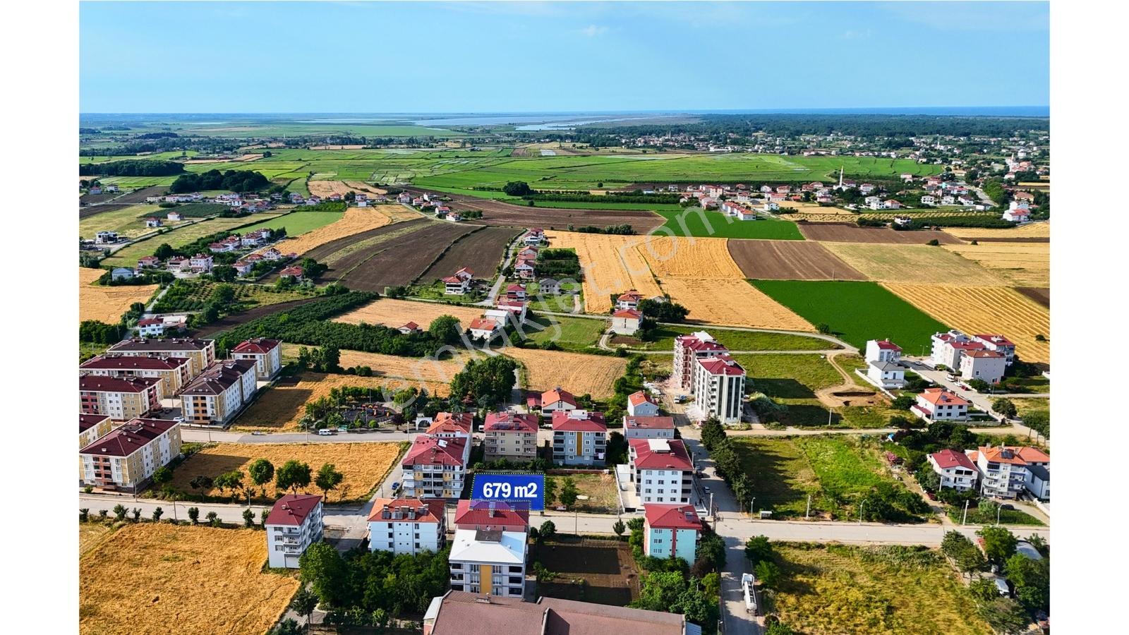 Cumhuriyet Mahallesi'nde Fırsat 679m2 Arsa — fotoğraf 3