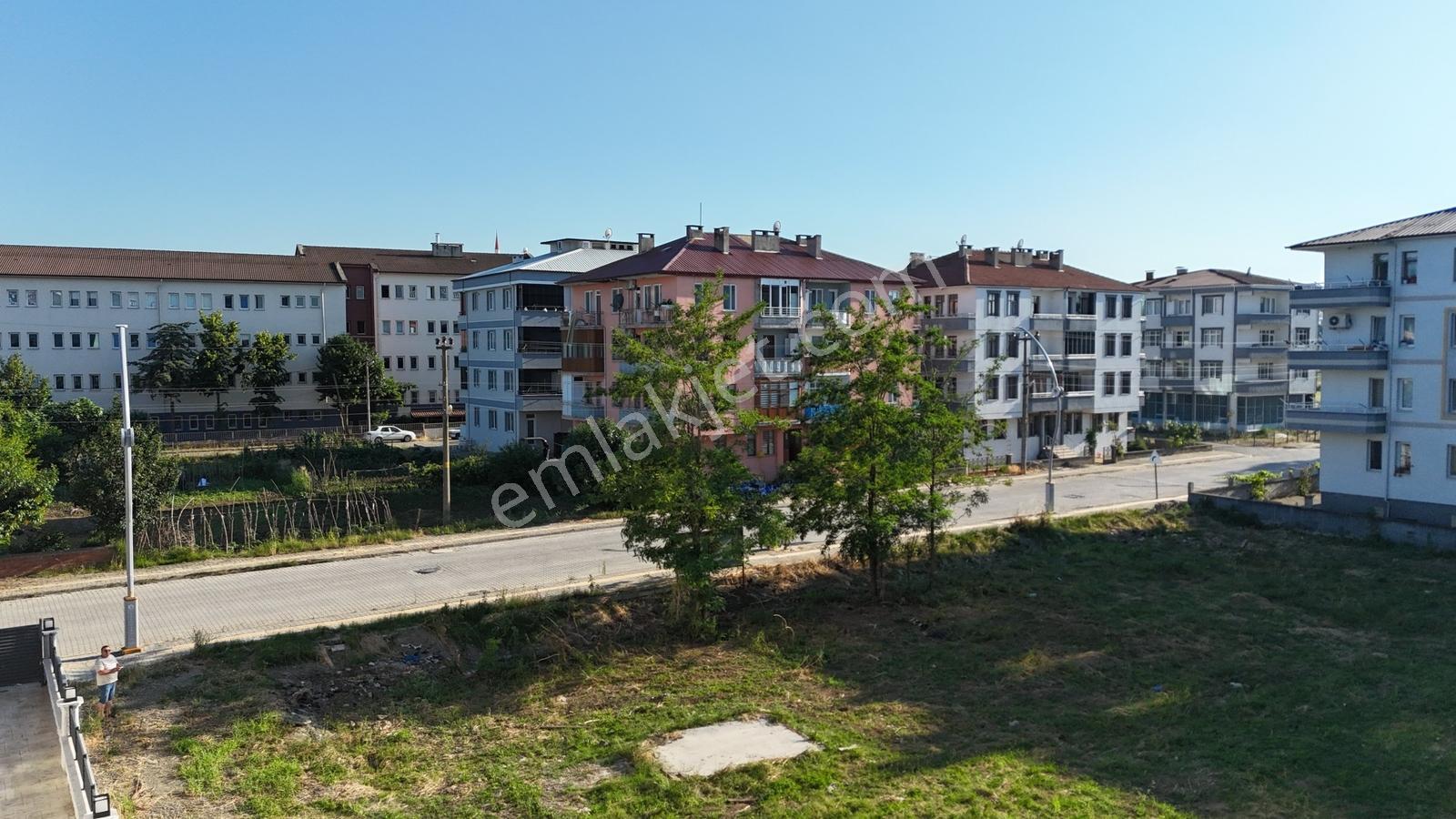 Cumhuriyet Mahallesi'nde Fırsat 679m2 Arsa — fotoğraf 23