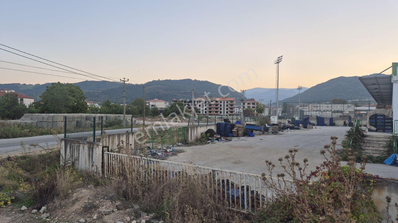 Cerrahın Girişinde Değerli Konumda Ticaret İmarlı Arsa Ve Tarla — fotoğraf 15
