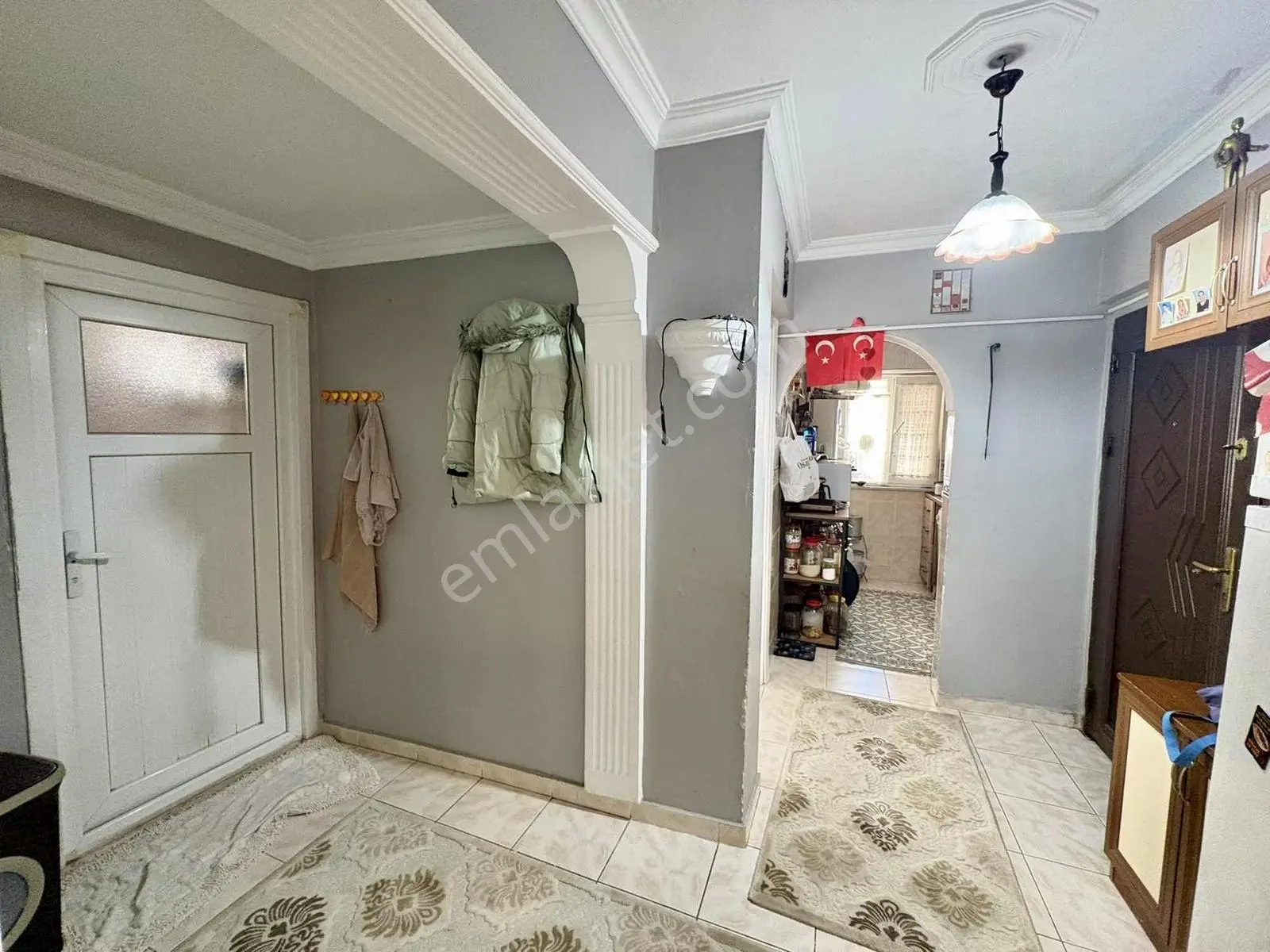 Gazi Mahallesinde Satılık Caddeye Yakın 2+1 Yüksek Giriş Daire — fotoğraf 13