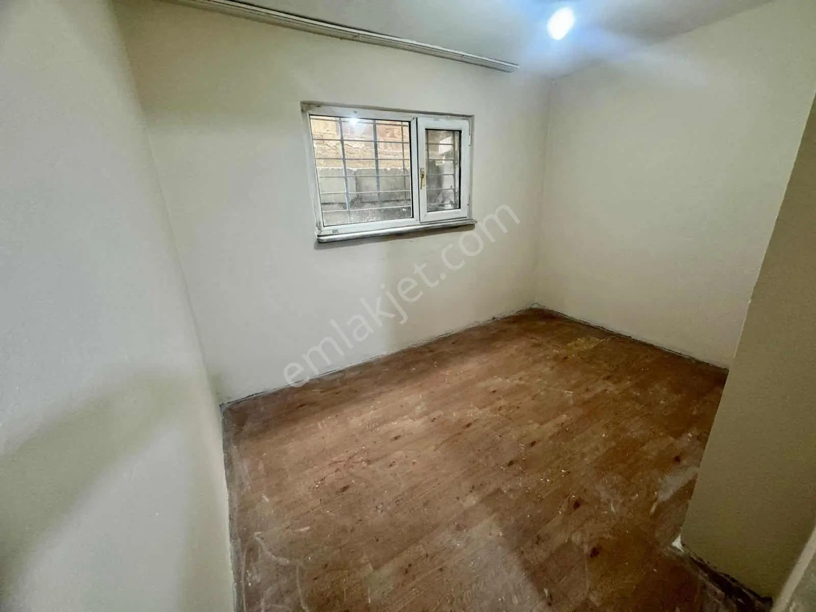 Gazi Mah Satılık Yatırıma Uygun 2+1 Bahçekat Daire — fotoğraf 2