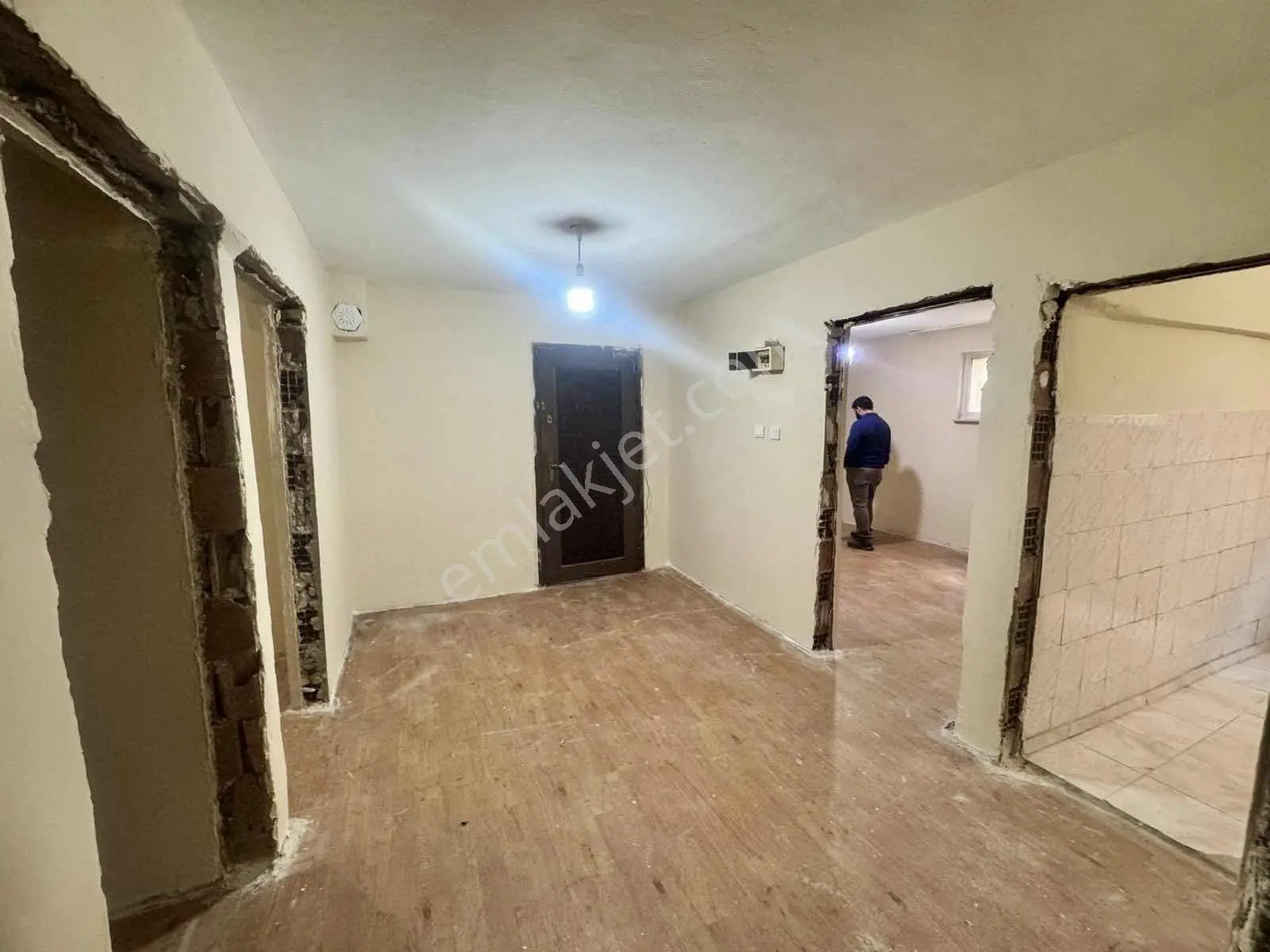 Gazi Mah Satılık Yatırıma Uygun 2+1 Bahçekat Daire — fotoğraf 11