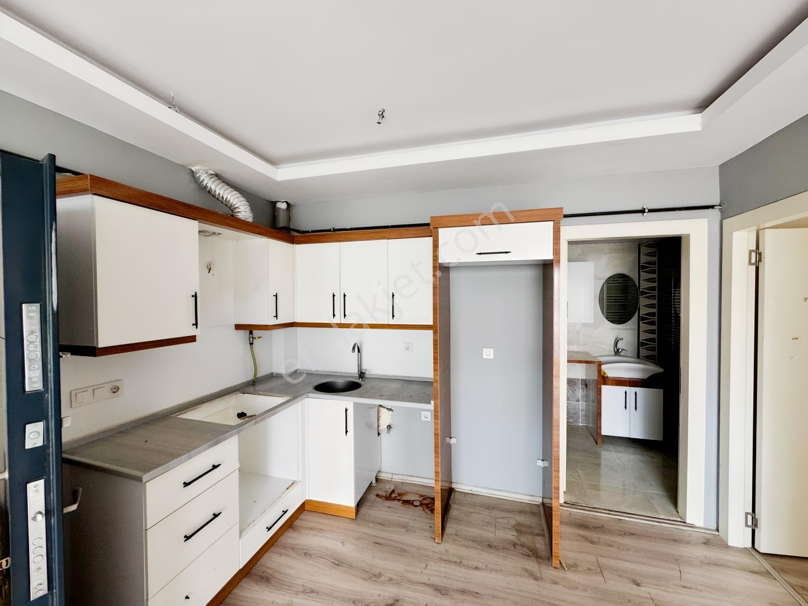 İnci Emlak'tan Satılık 2+1 Ara Kat Daire — fotoğraf 5
