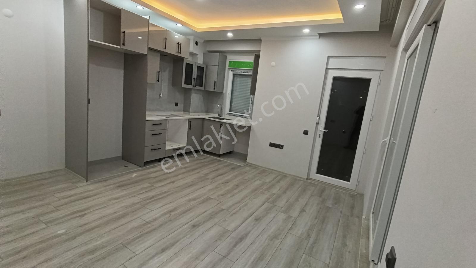 Arakat Da Çamlıbelde Tranvay Durğna 100m 2+1 Açık Mutfak — fotoğraf 3