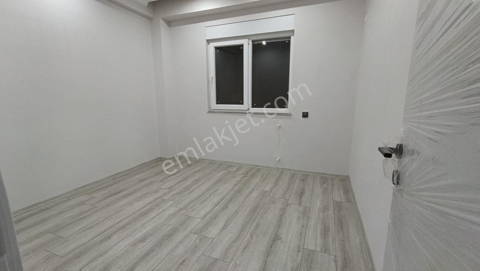 Arakat Da Çamlıbelde Tranvay Durğna 100m 2+1 Açık Mutfak — fotoğraf 4