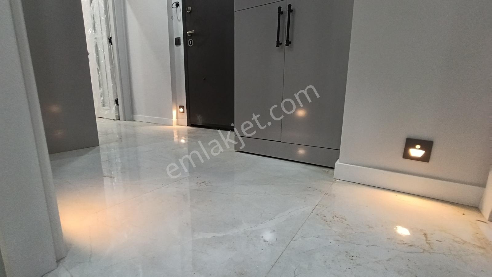 Arakat Da Çamlıbelde Tranvay Durğna 100m 2+1 Açık Mutfak — fotoğraf 7