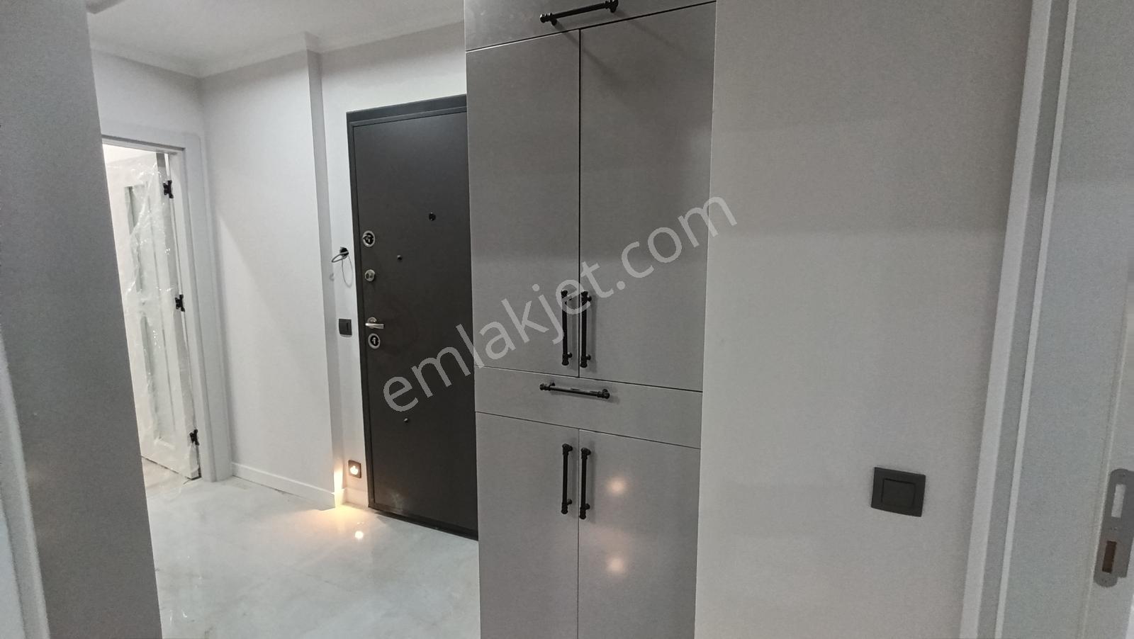 Arakat Da Çamlıbelde Tranvay Durğna 100m 2+1 Açık Mutfak — fotoğraf 11