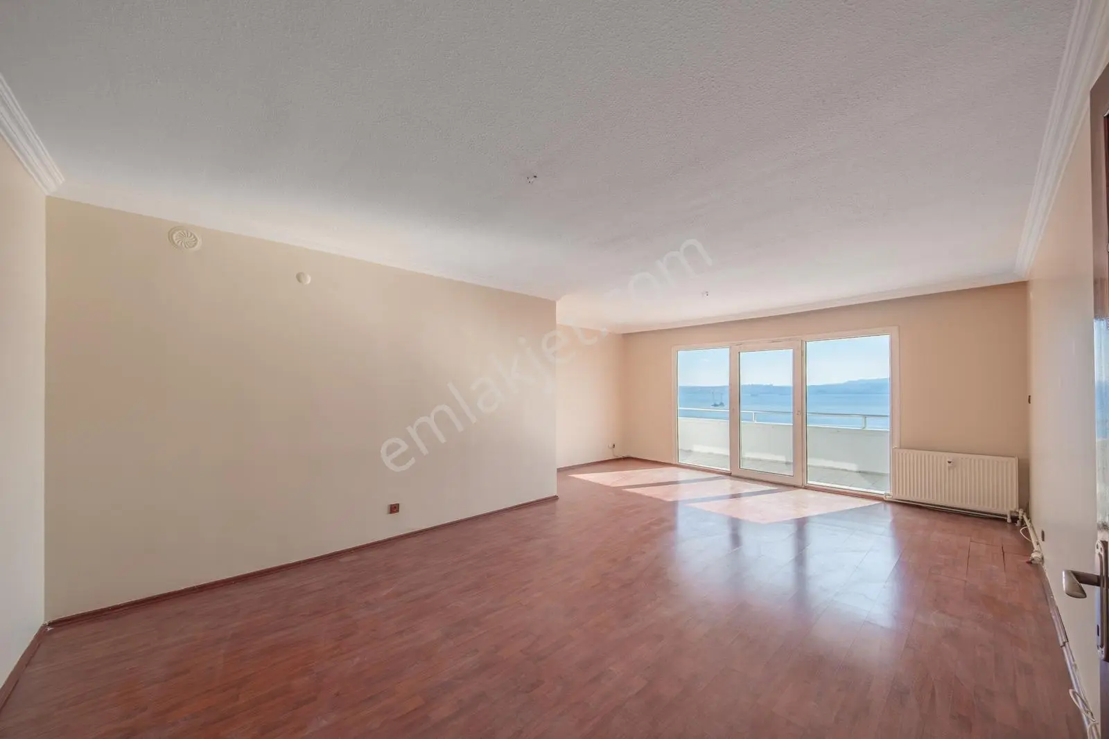 Mavişehir Kuğu Bloklarında Deniz Manzaralı 3+1 Satılık Daire Boş — fotoğraf 3