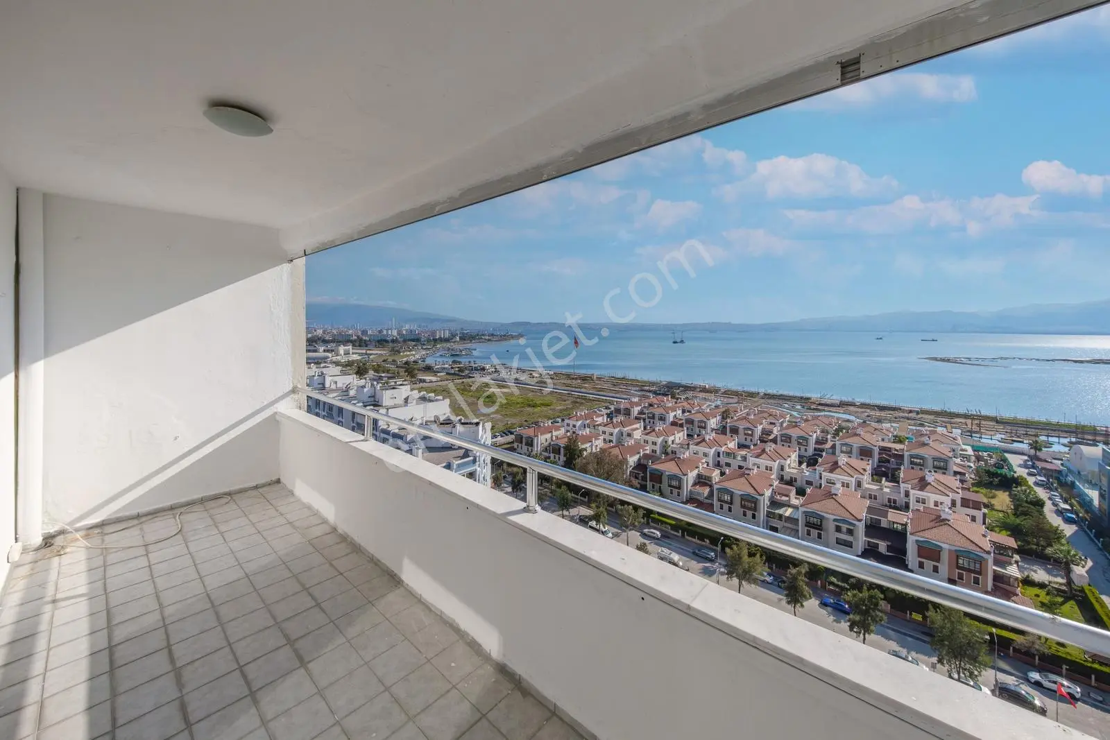 Mavişehir Kuğu Bloklarında Deniz Manzaralı 3+1 Satılık Daire Boş — fotoğraf 6