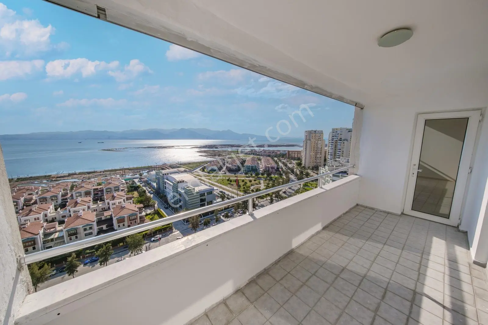 Mavişehir Kuğu Bloklarında Deniz Manzaralı 3+1 Satılık Daire Boş — fotoğraf 7