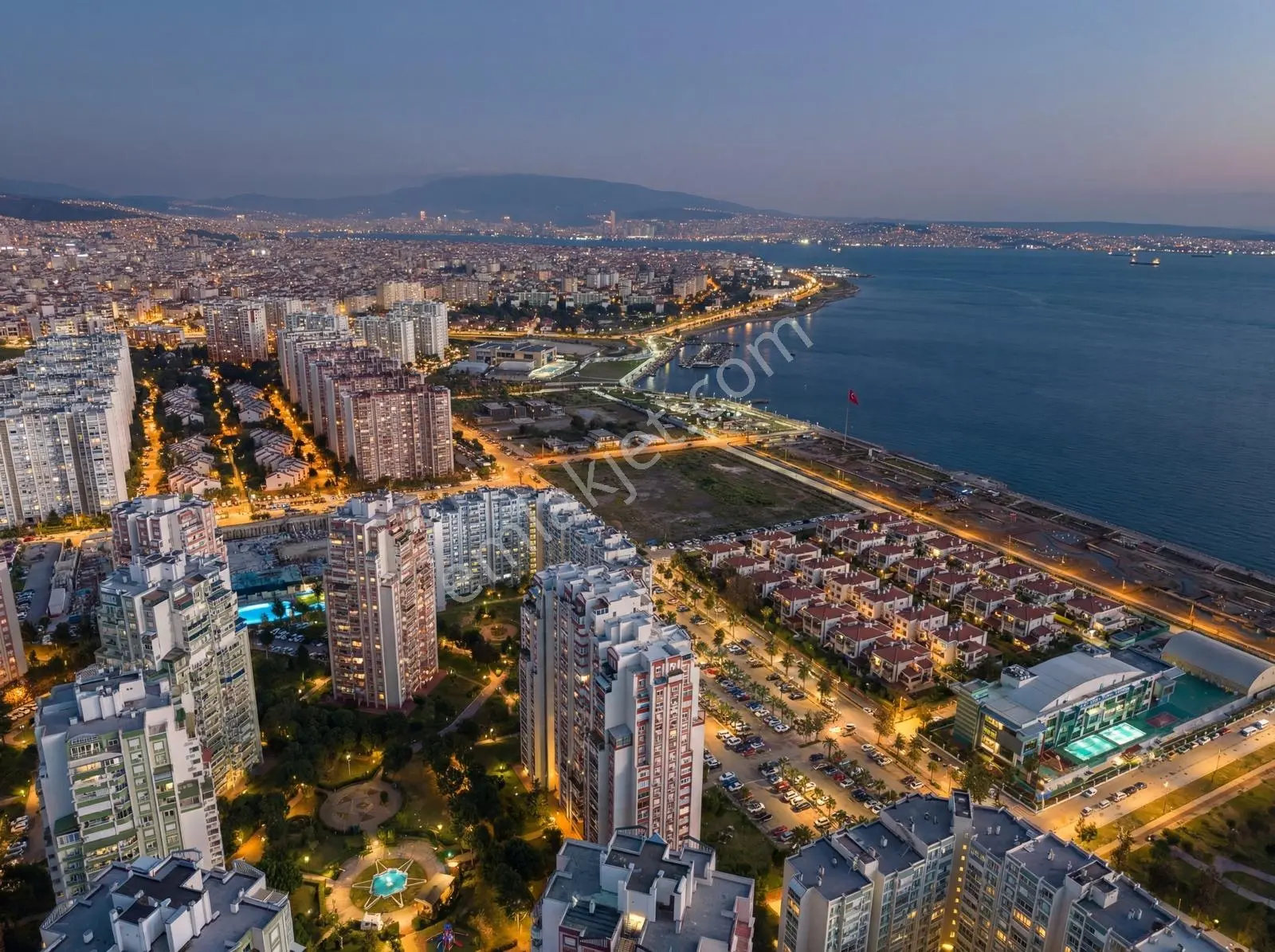 Mavişehir Kuğu Bloklarında Deniz Manzaralı 3+1 Satılık Daire Boş — fotoğraf 31