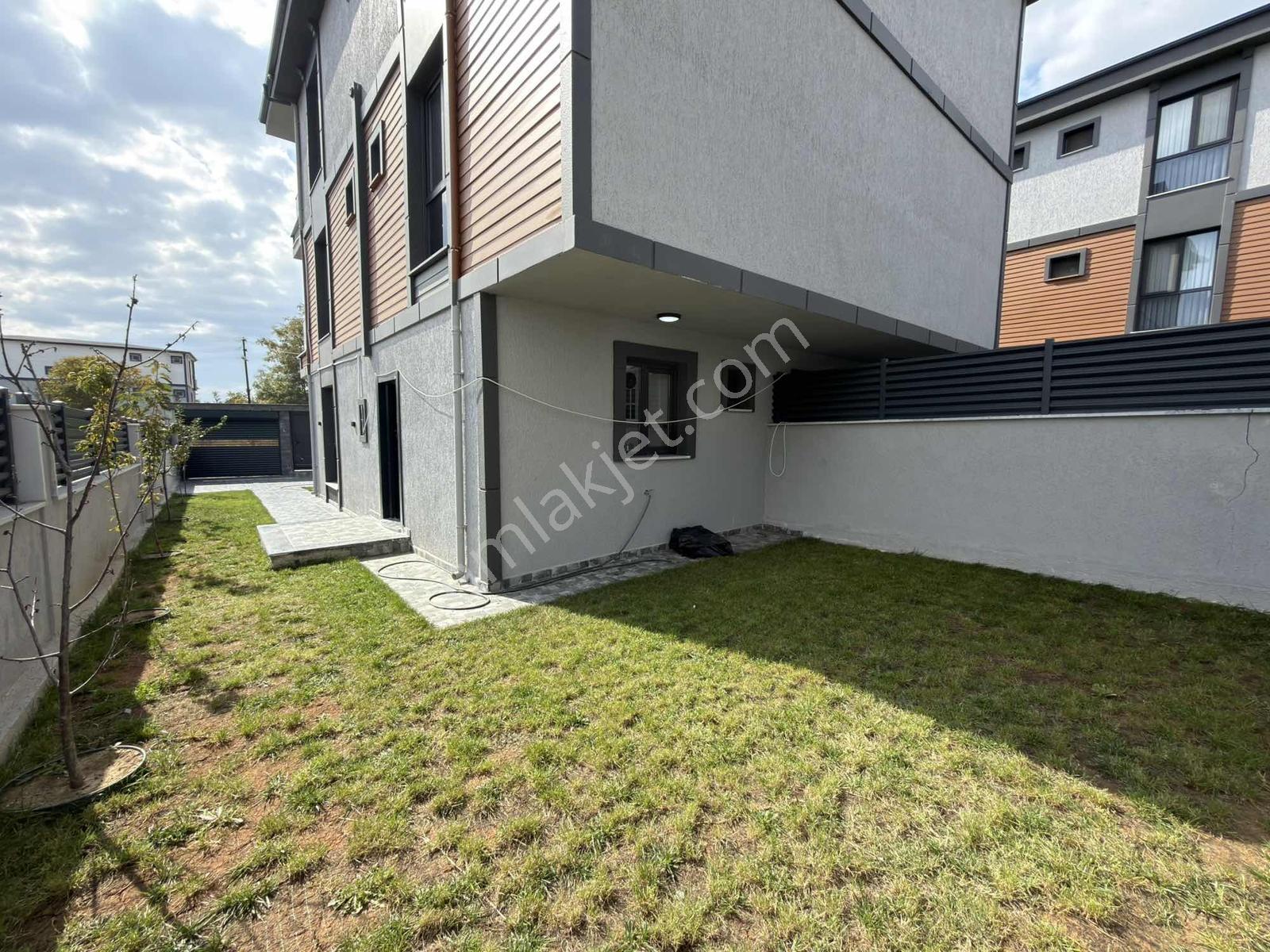 Kartallar'dan Caddeye Cephe 4+1 Merkezde 4+1 Villa!!! — fotoğraf 10