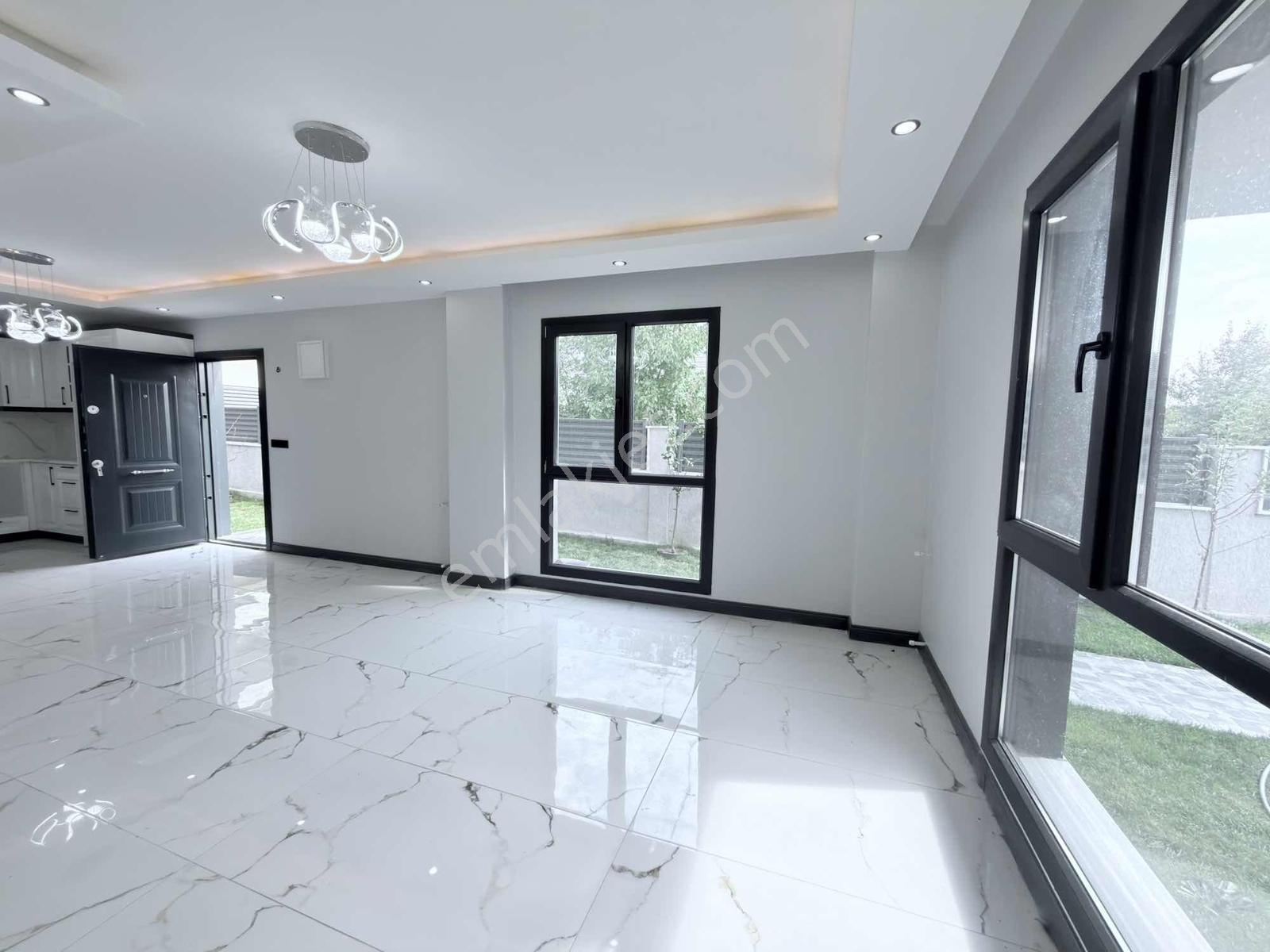 Kartallar'dan Caddeye Cephe 4+1 Merkezde 4+1 Villa!!! — fotoğraf 13