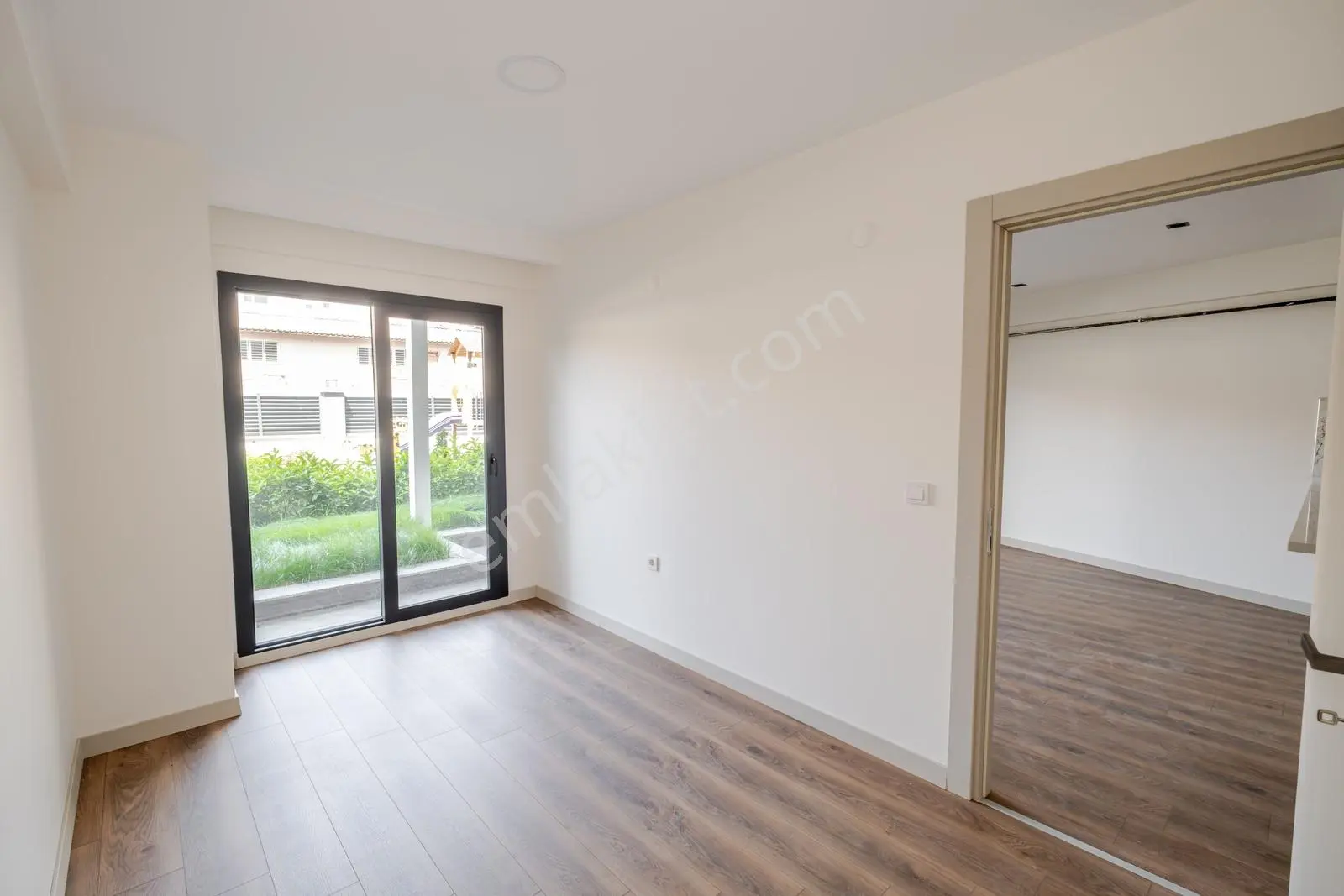 Bornova Site İçersi'nde Havuz Cepheli 3+1 Zemin Dubleks Daire — fotoğraf 13