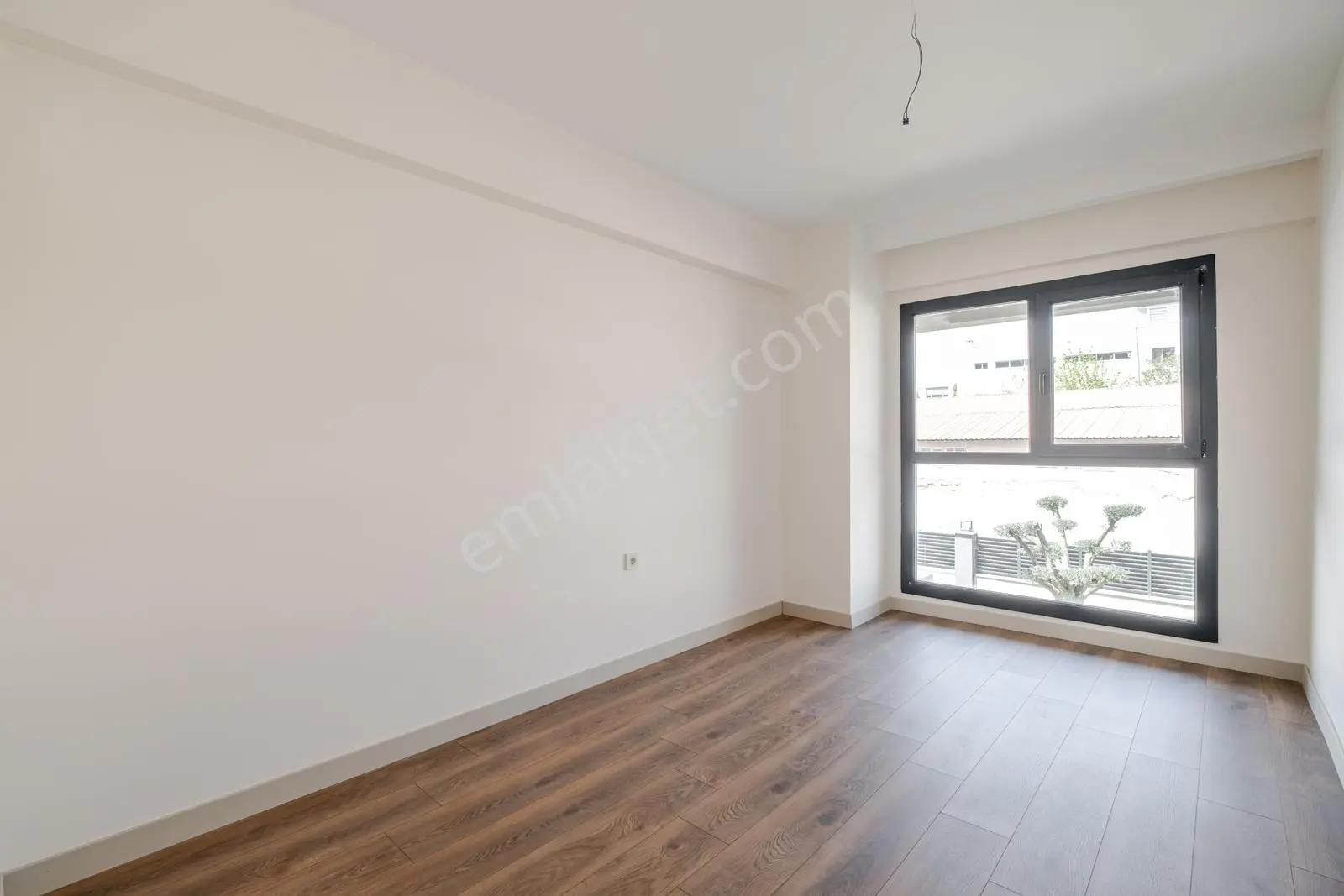 Bornova Site İçersi'nde Havuz Cepheli 3+1 Zemin Dubleks Daire — fotoğraf 22
