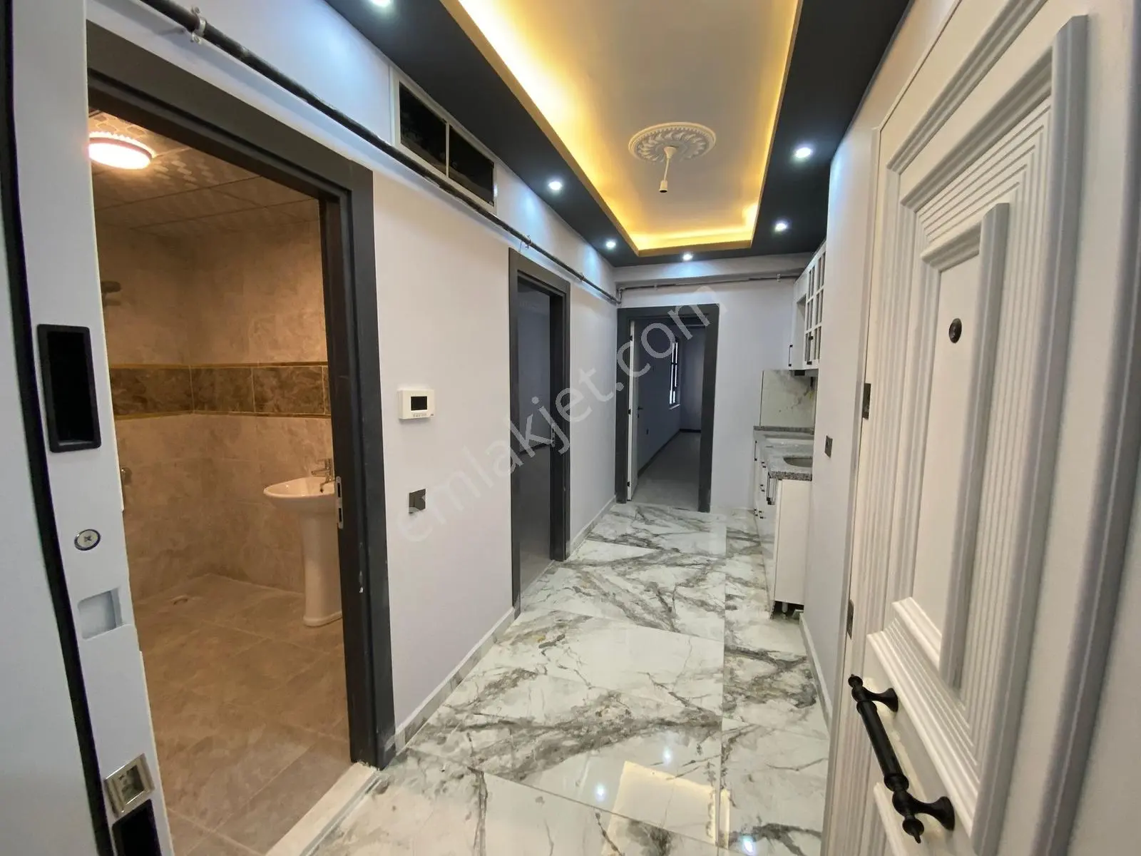 Rw Detay'dan Cunidiye Mah.çoban Sok. 1+1 Satılık Sıfır Daire — fotoğraf 9