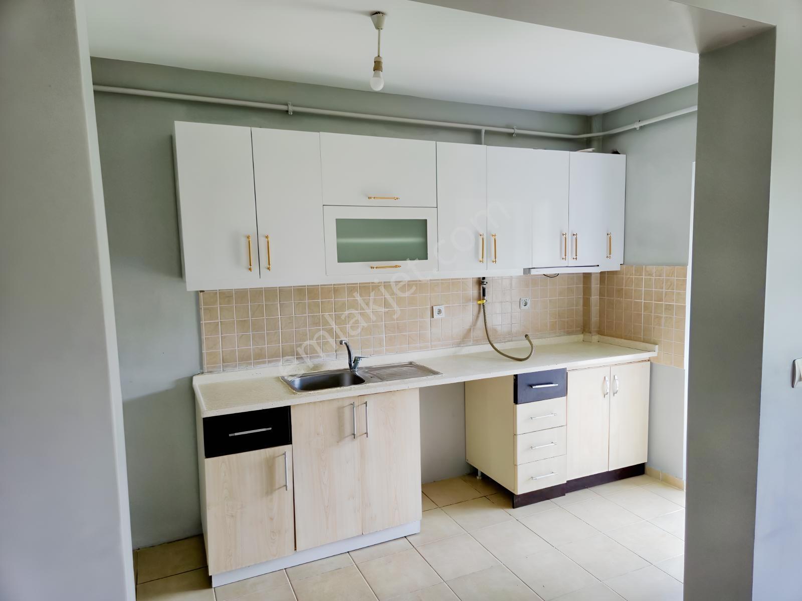 Adaplatinden Adapazarı Korucuk Dorukkent Girişkat 75m2 2+1 Daire — fotoğraf 15