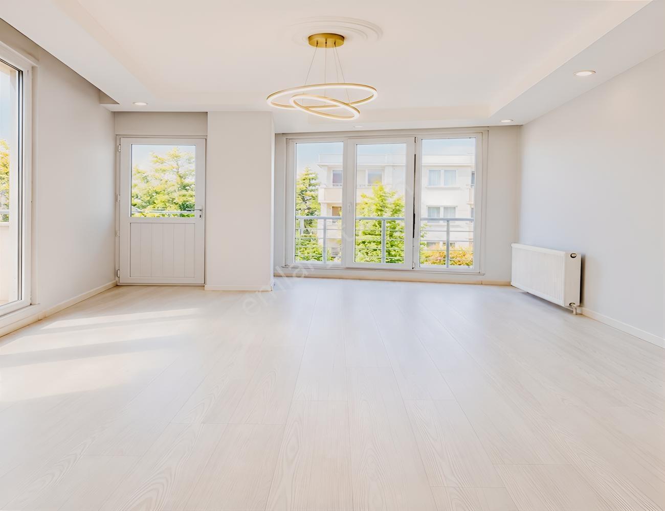 Esenyurt Bağlarçeşme Meydan Ön Cephe 2+1 Arakat Satılık