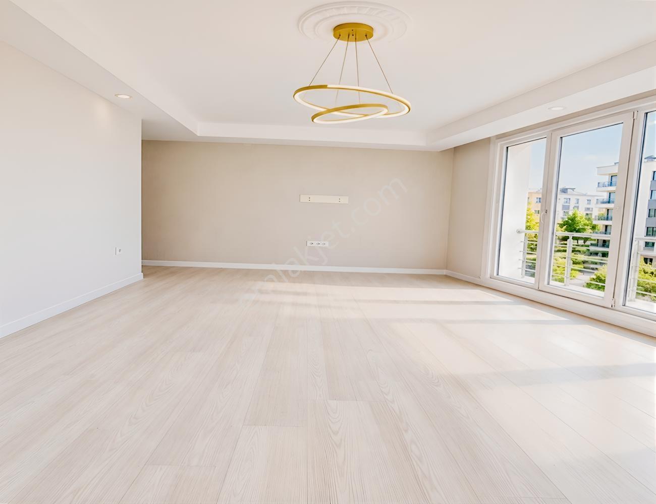Esenyurt Bağlarçeşme Meydan Ön Cephe 2+1 Arakat Satılık — fotoğraf 6