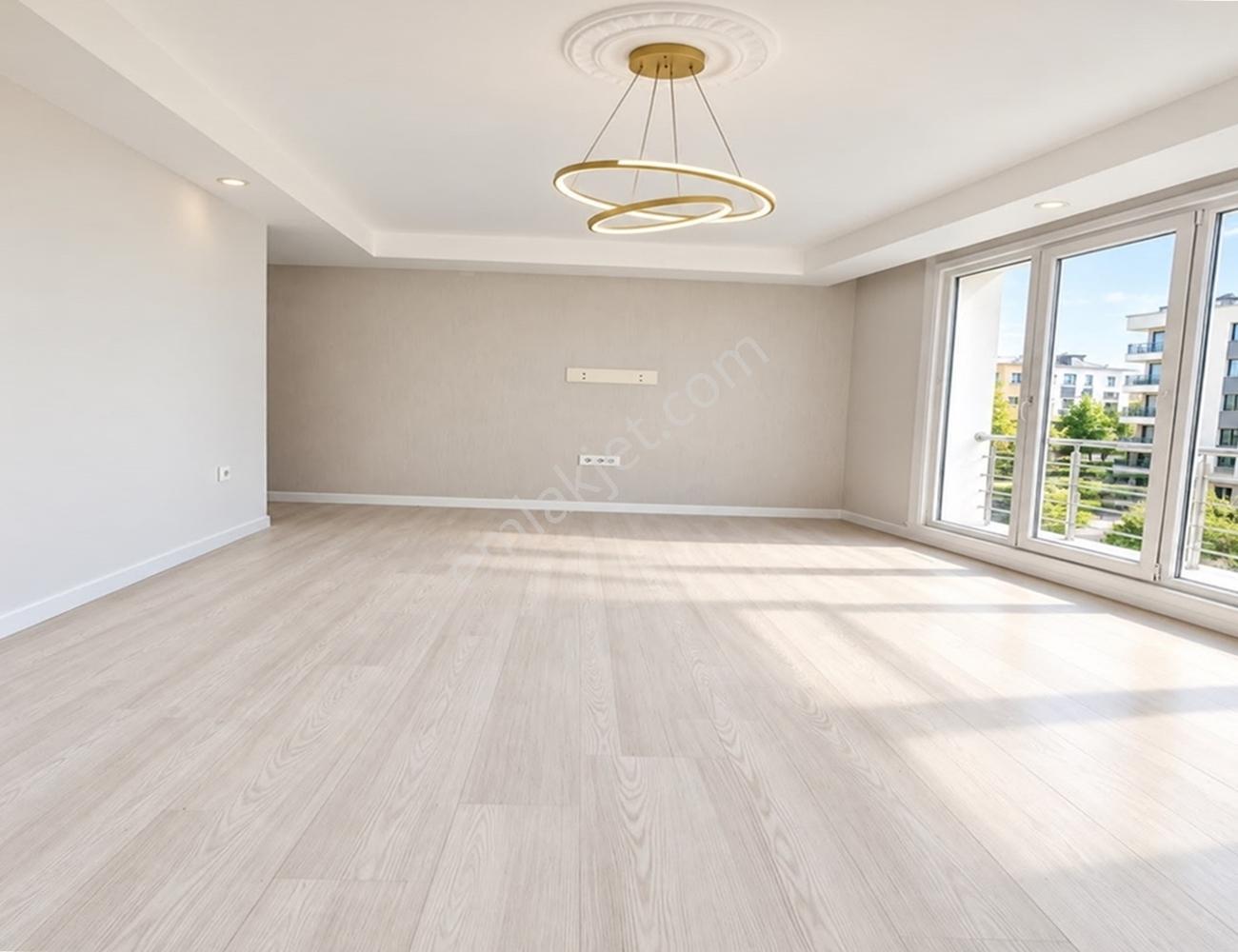 Esenyurt Bağlarçeşme Meydan Ön Cephe 2+1 Arakat Satılık — fotoğraf 23