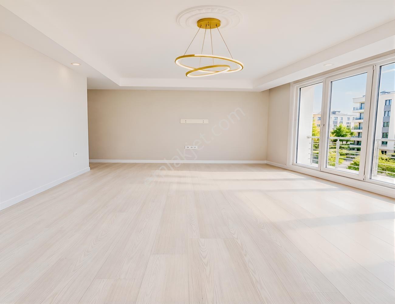 Esenyurt Bağlarçeşme Meydan Ön Cephe 2+1 Arakat Satılık — fotoğraf 27