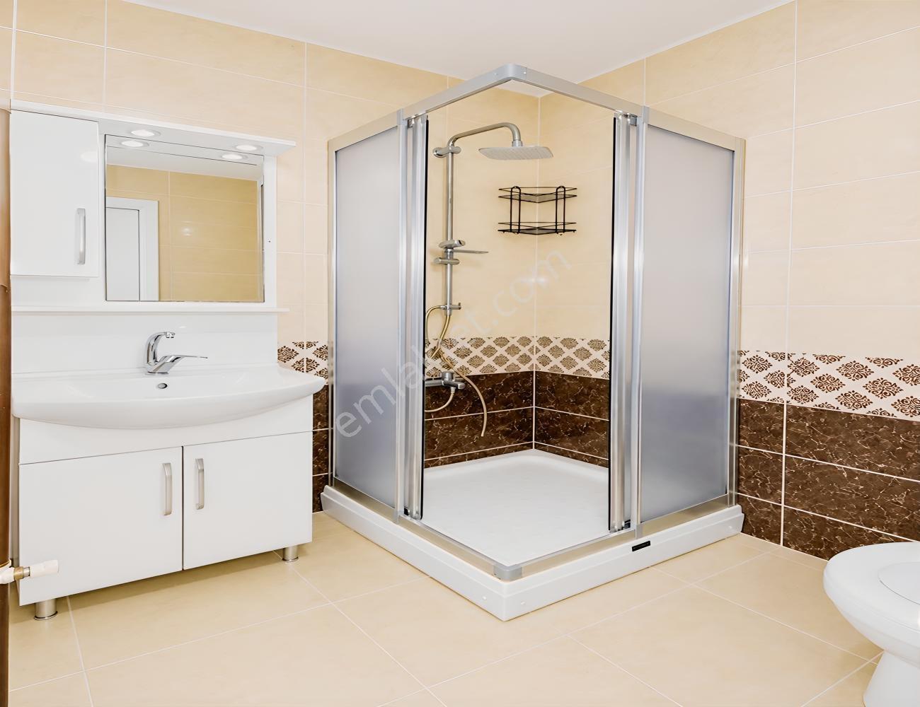 Esenyurt Bağlarçeşme Meydan Ön Cephe 2+1 Arakat Satılık — fotoğraf 28
