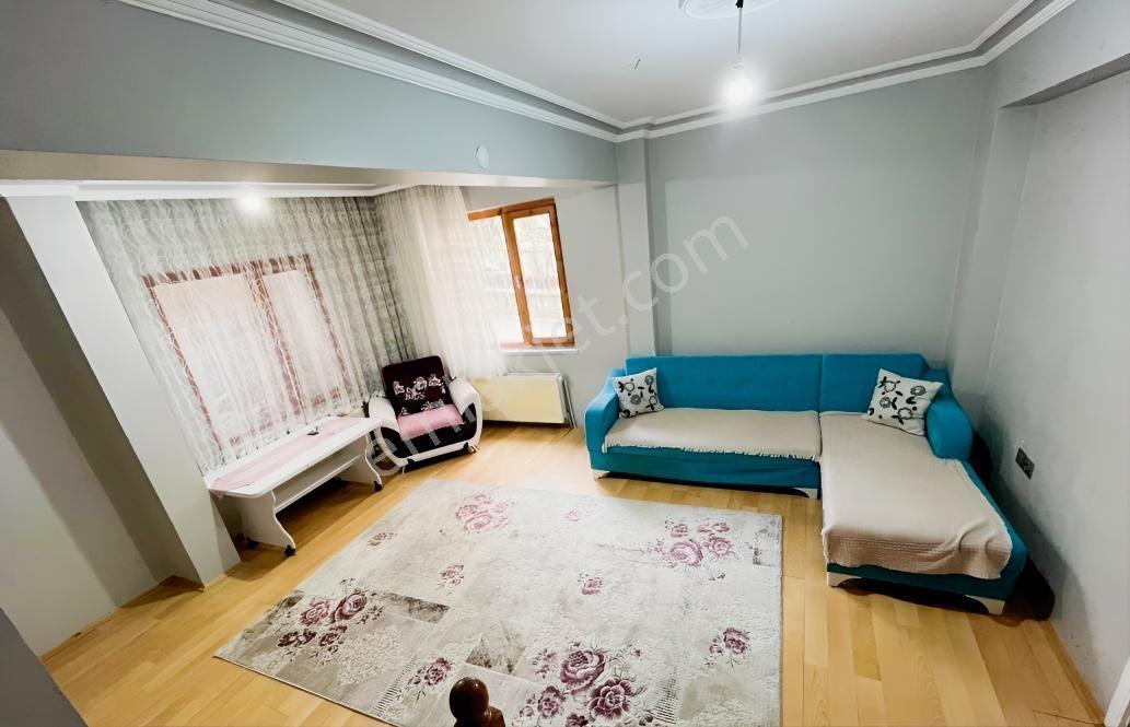 Merkezi Konumda Teras Balkon Yapılı 3+1 Ters Dublex Fırsat Daire — fotoğraf 9