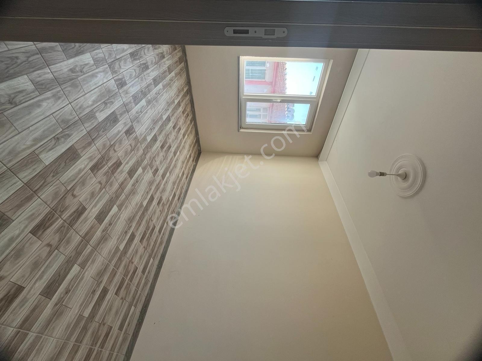 Çarşı Merkez-saat Kulesi Yakını- Hilton Arkası Satılık 2+1 Daire — fotoğraf 7