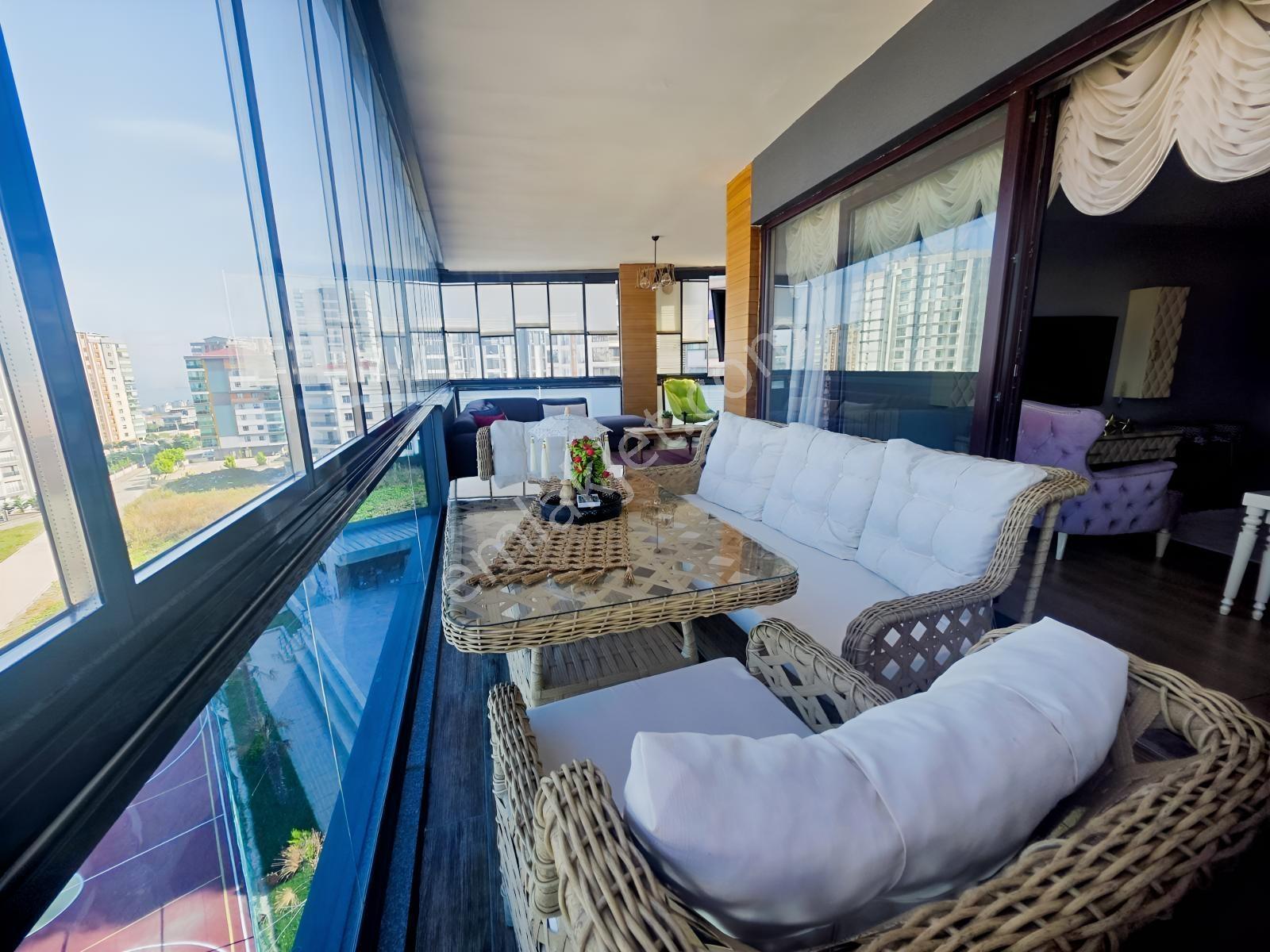 Bluesky Sitesinde Deniz&havuz Manzaralı Satılık Lüks 4+1 Daire — fotoğraf 12