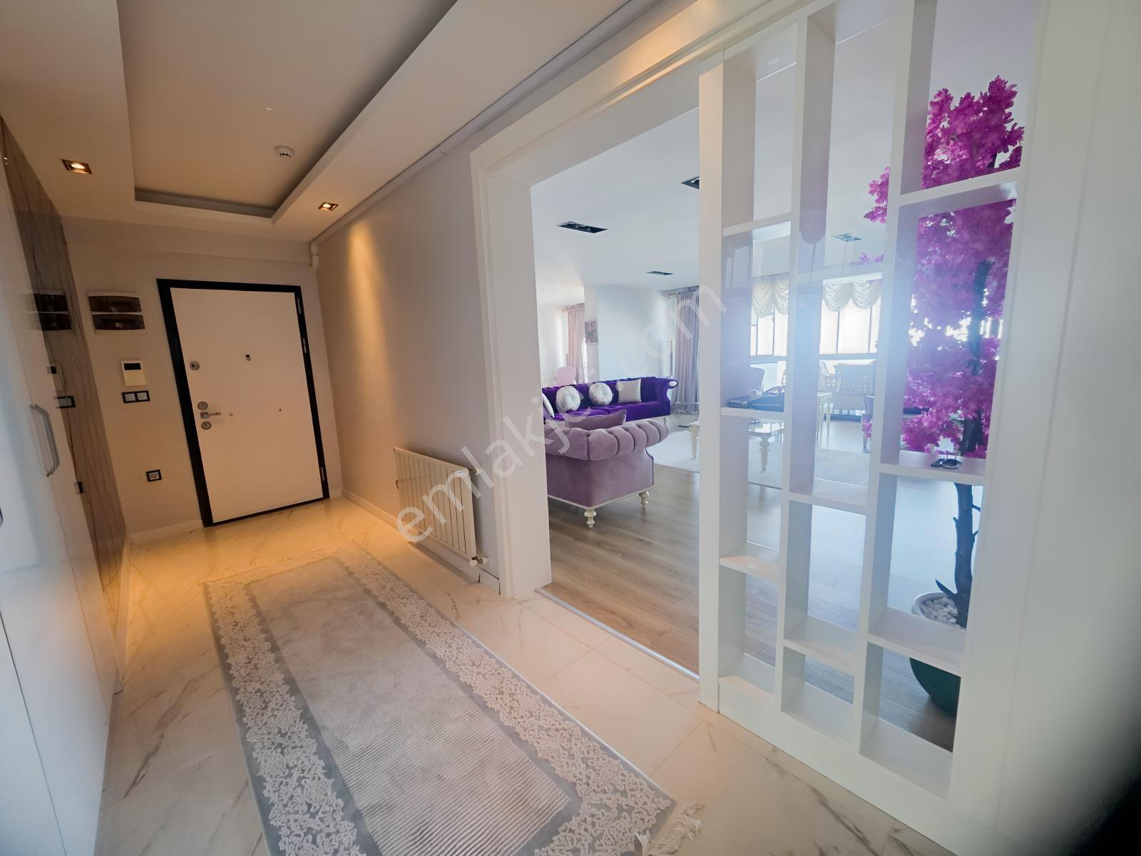Bluesky Sitesinde Deniz&havuz Manzaralı Satılık Lüks 4+1 Daire — fotoğraf 24