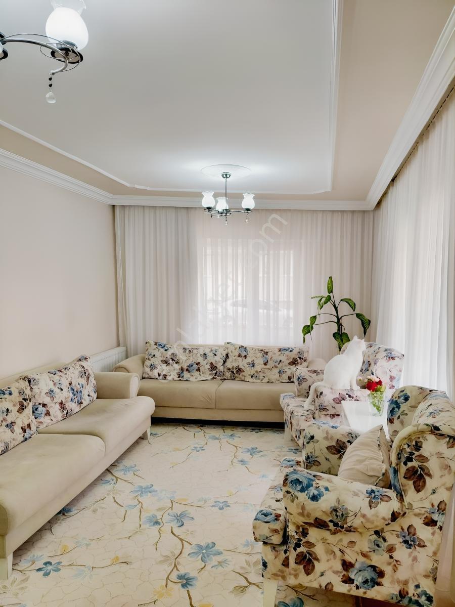 Yenidoğan Mah. Ana Cadde Üzerinde Satılık 3+1 Daire — fotoğraf 10