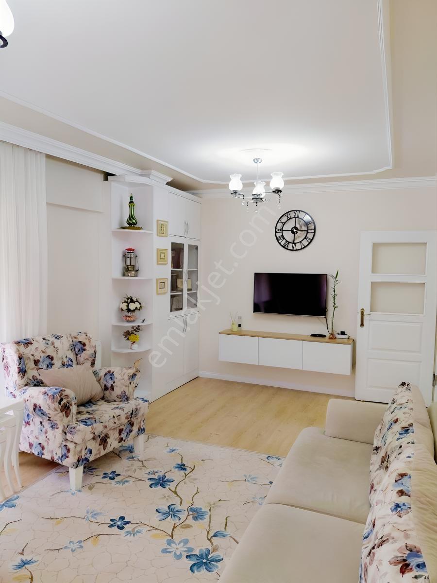 Yenidoğan Mah. Ana Cadde Üzerinde Satılık 3+1 Daire — fotoğraf 12