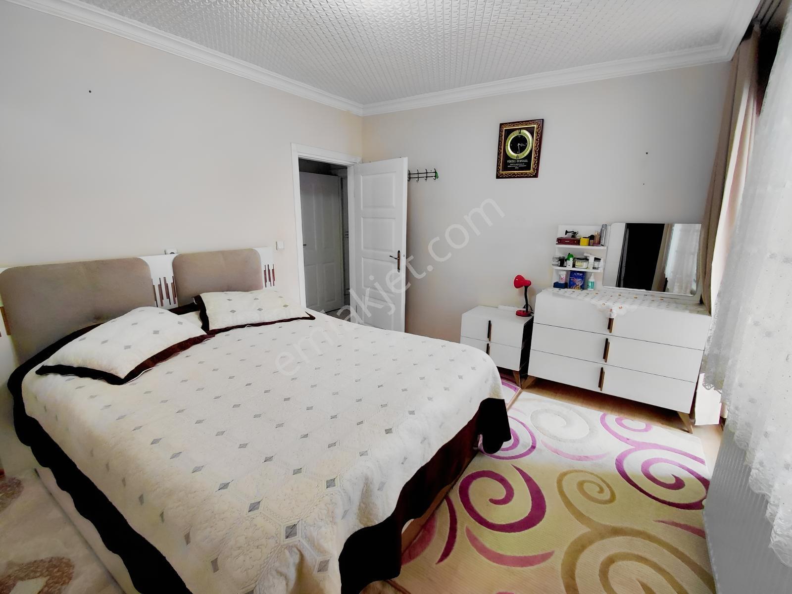 Yenidoğan Mah. Ana Cadde Üzerinde Satılık 3+1 Daire — fotoğraf 21