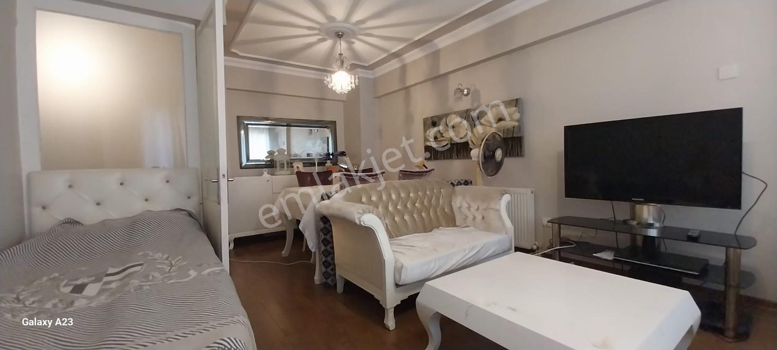 Konak Murat Reis Mahallesi'Nde Satılık 3+1 Daire Kiracısız