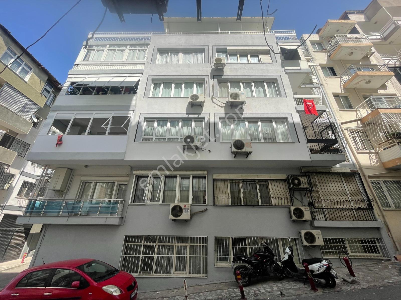 Konak Murat Reis Mahallesi'nde Satılık 3+1 Daire Kiracısız — fotoğraf 17