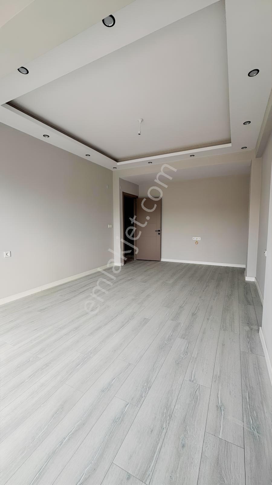 Yariş Okulu Yakın - Lüx Dubleks -teraslı 3+1=140m2 Satılık Daire — fotoğraf 10
