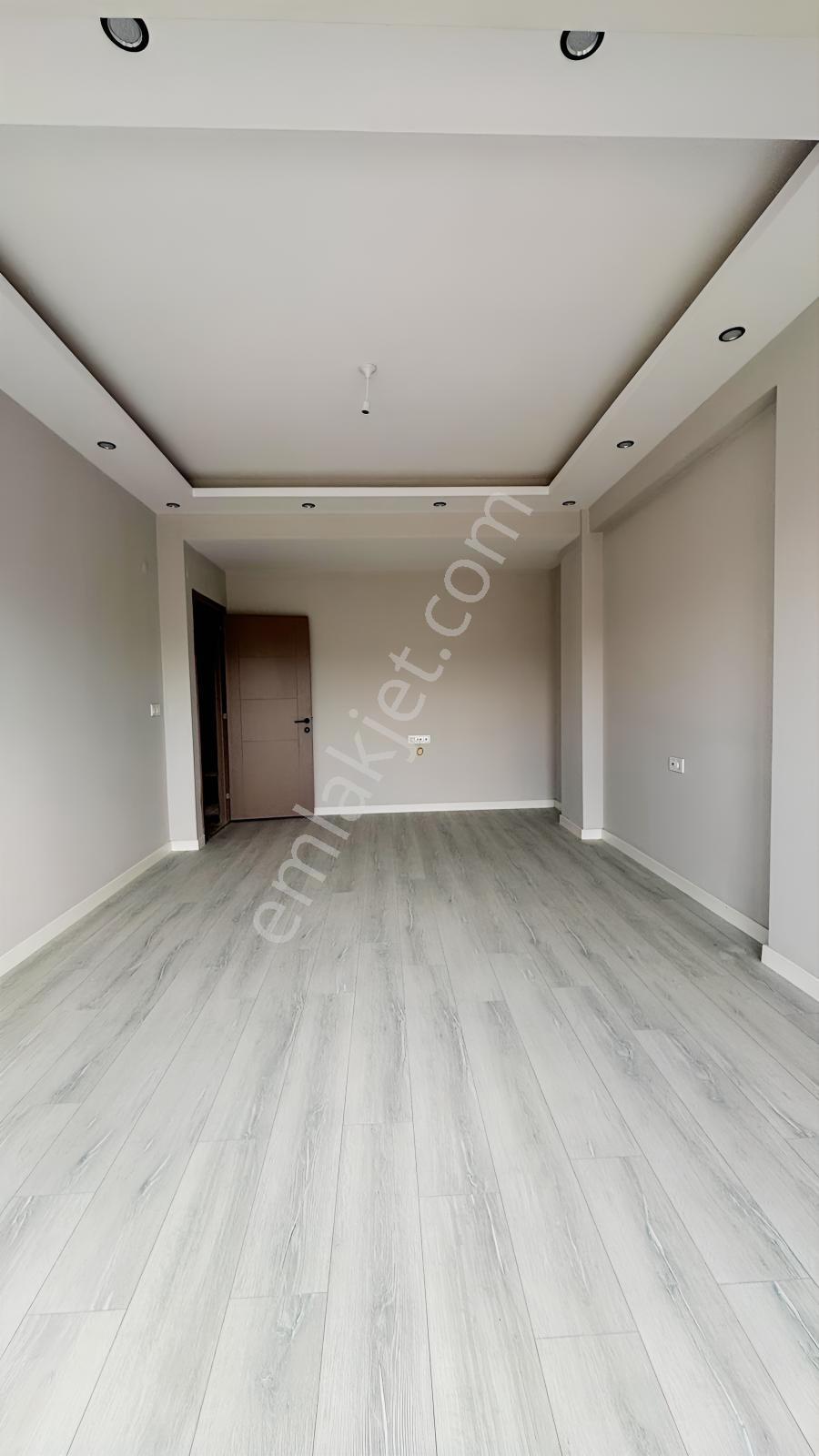 Yariş Okulu Yakın - Lüx Dubleks -teraslı 3+1=140m2 Satılık Daire — fotoğraf 11