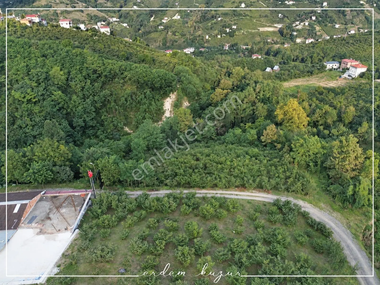 Trabzon Akçaabat Derecik Uğurlu'da Satılık 1.480 M2 Arazi — fotoğraf 10