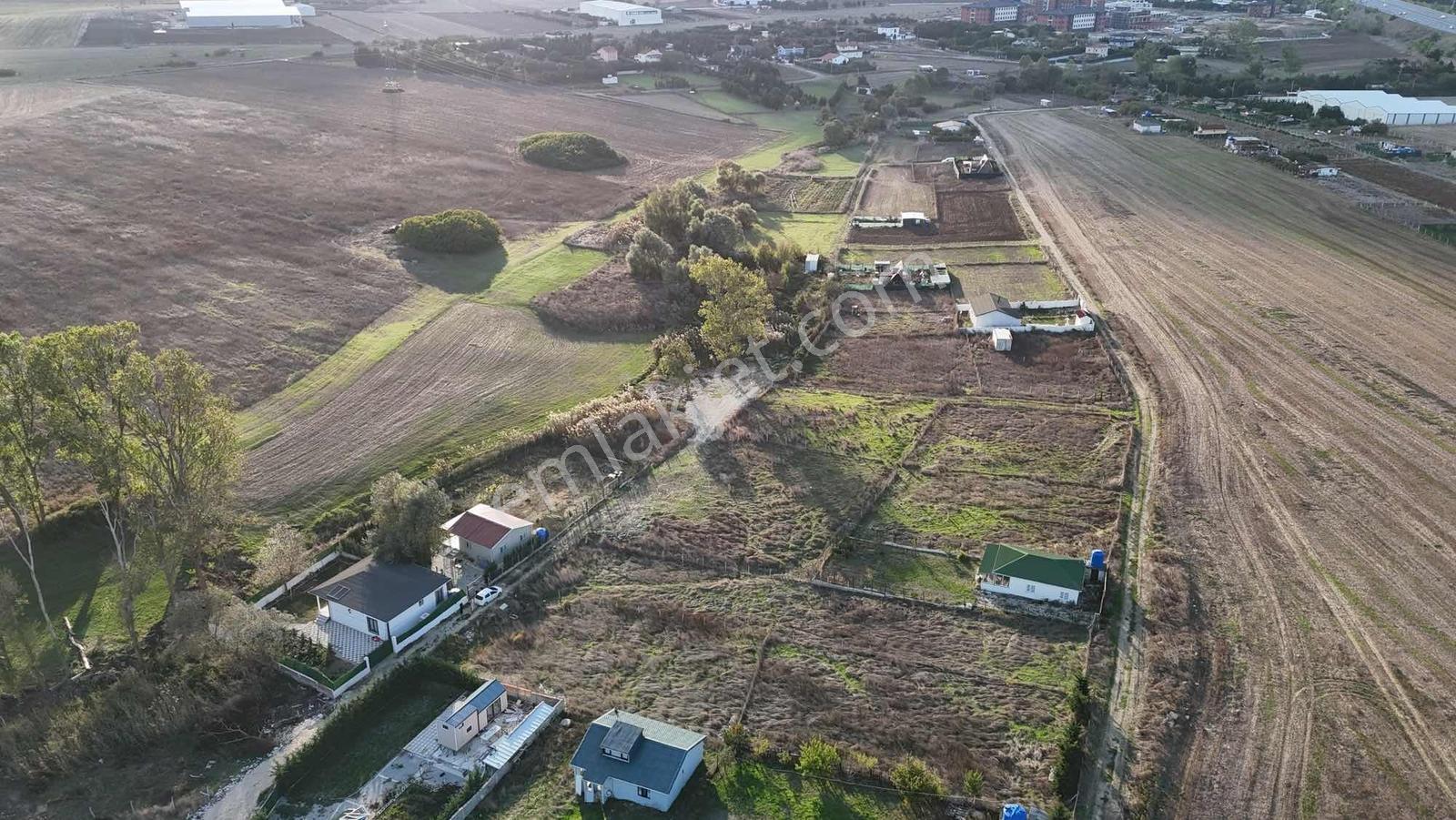Çatalca İzzettinde 300 M² Kullanımlı, 384 M² Tapu Hisseli Arazi — fotoğraf 6