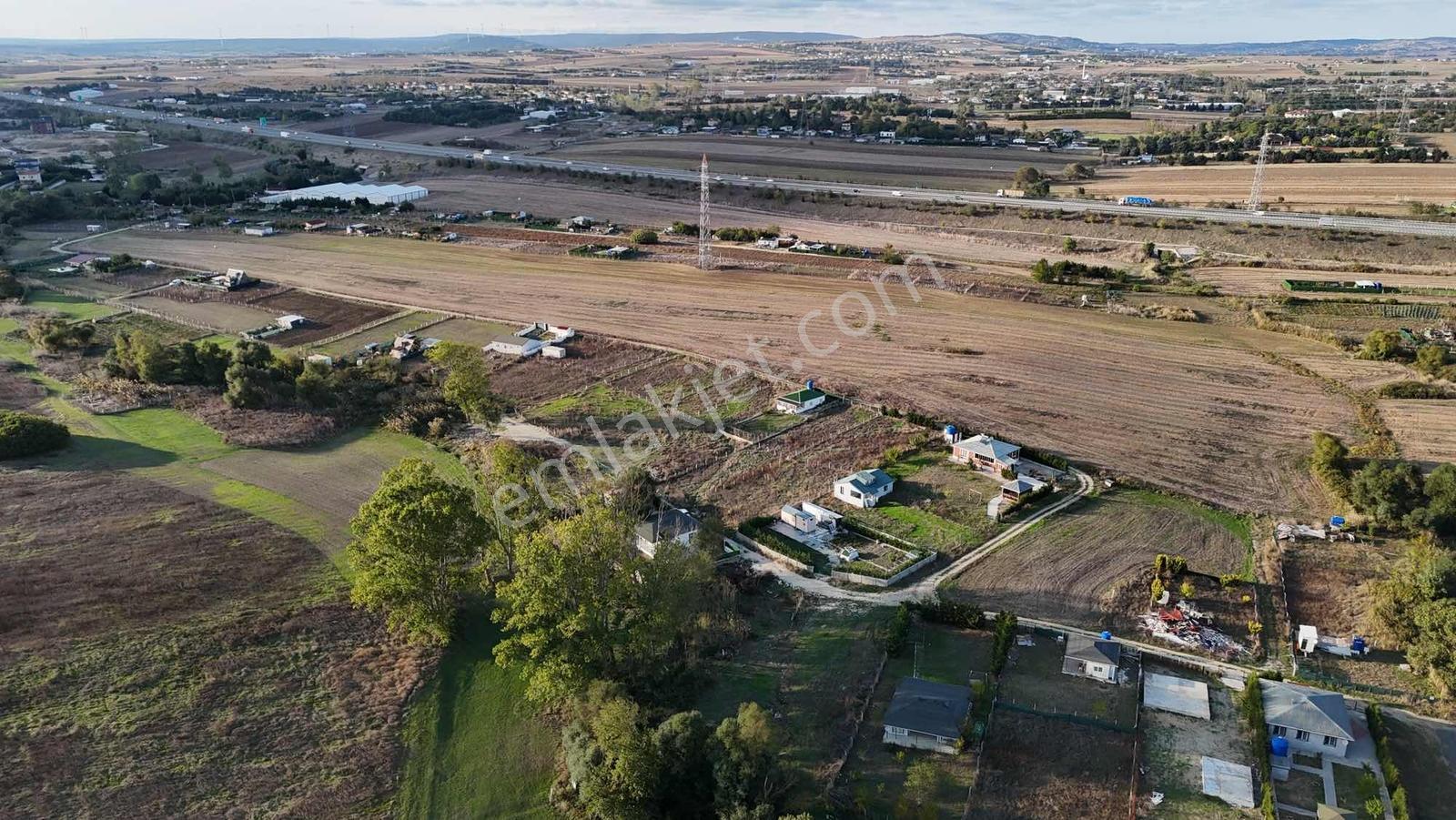Çatalca İzzettinde 300 M² Kullanımlı, 384 M² Tapu Hisseli Arazi — fotoğraf 8
